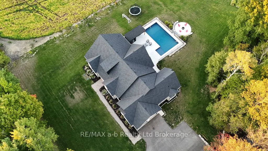 592 Carson Side Road