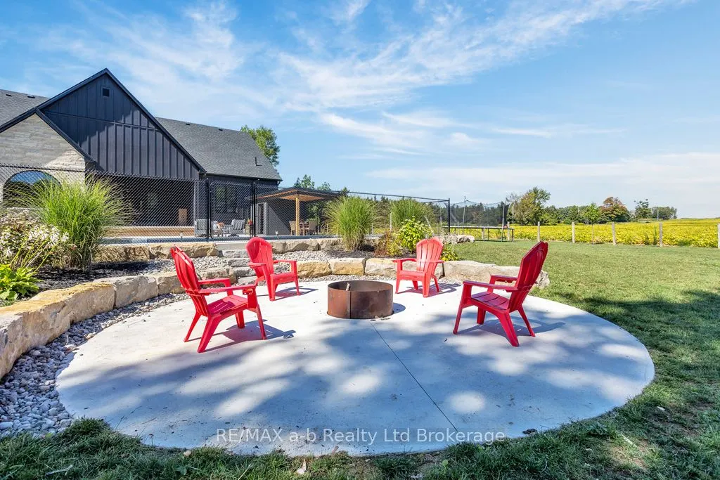 592 Carson Side Road