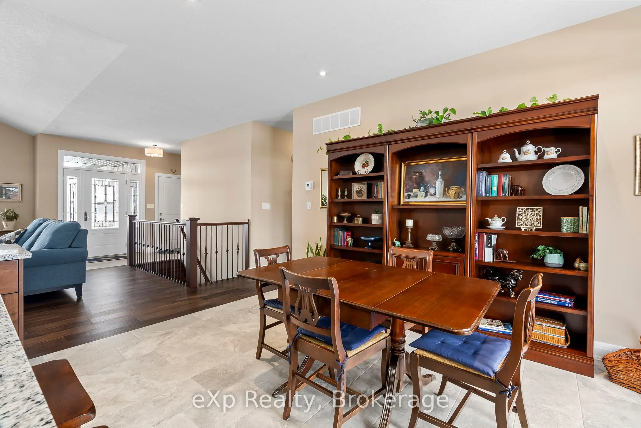127 DOUG'S Crescent