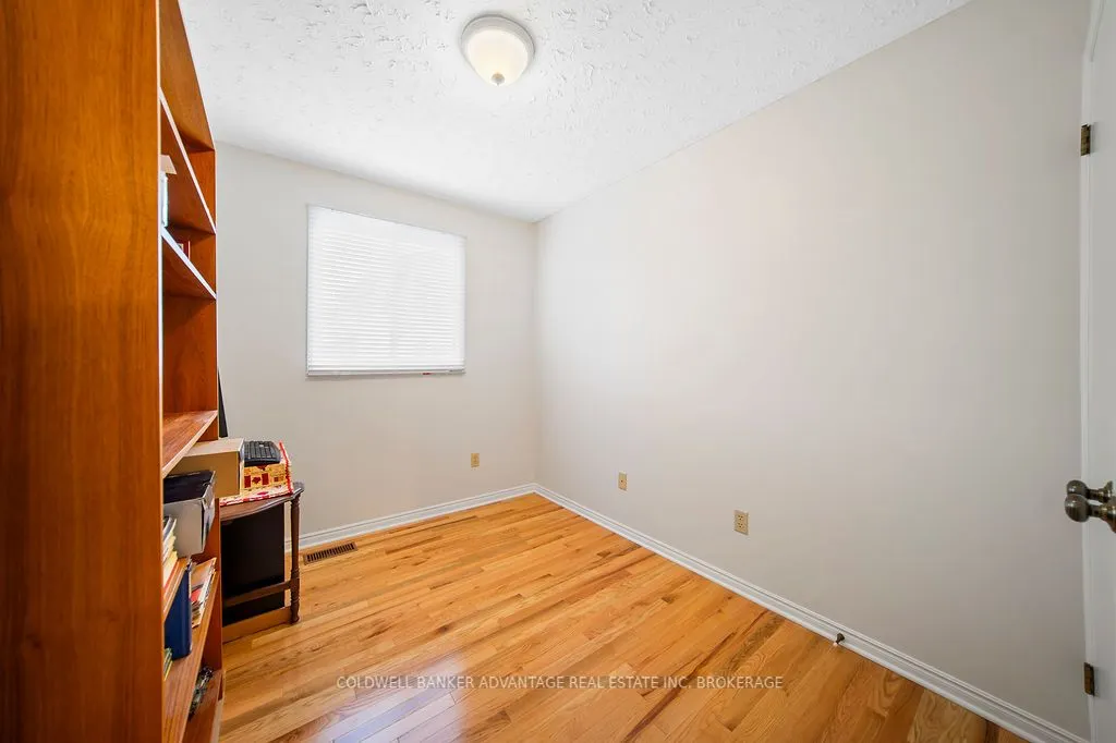 7362 Nathan Crescent
