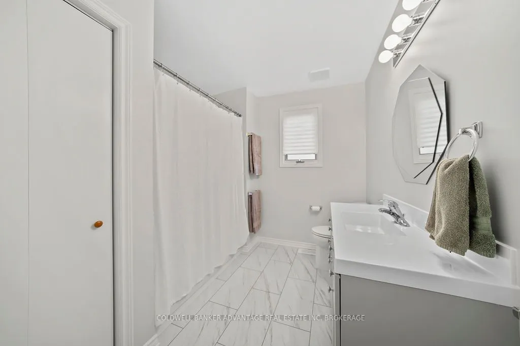 7362 Nathan Crescent