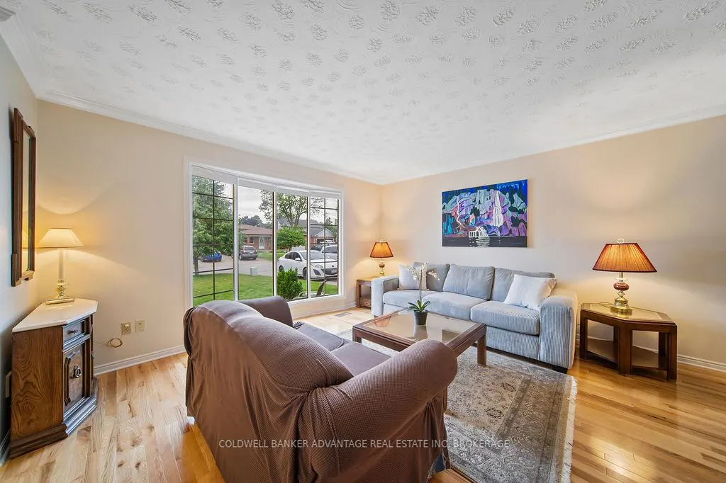7362 Nathan Crescent