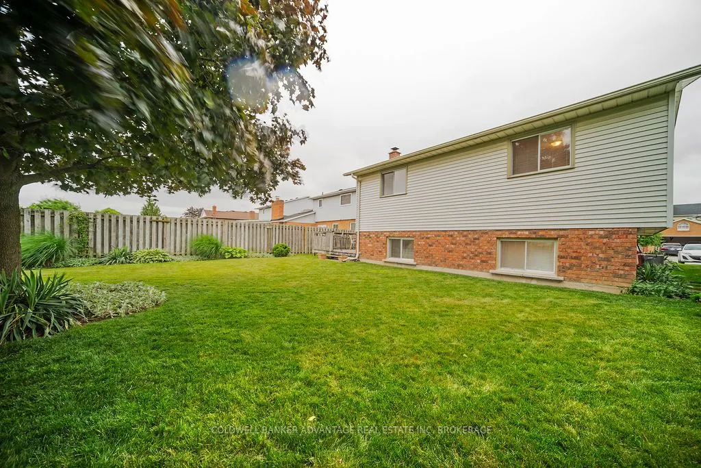 7362 Nathan Crescent