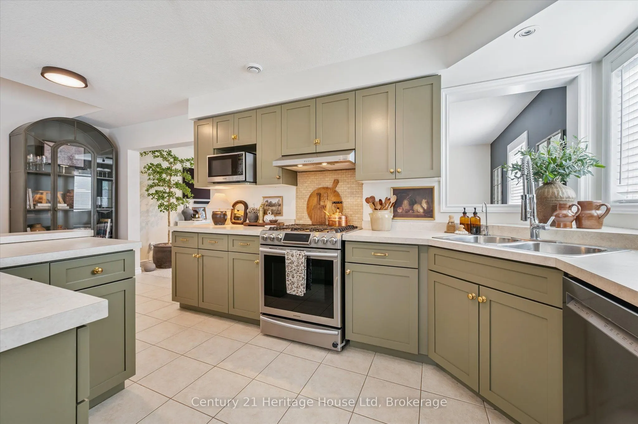 20 Shackleton Drive, #7
