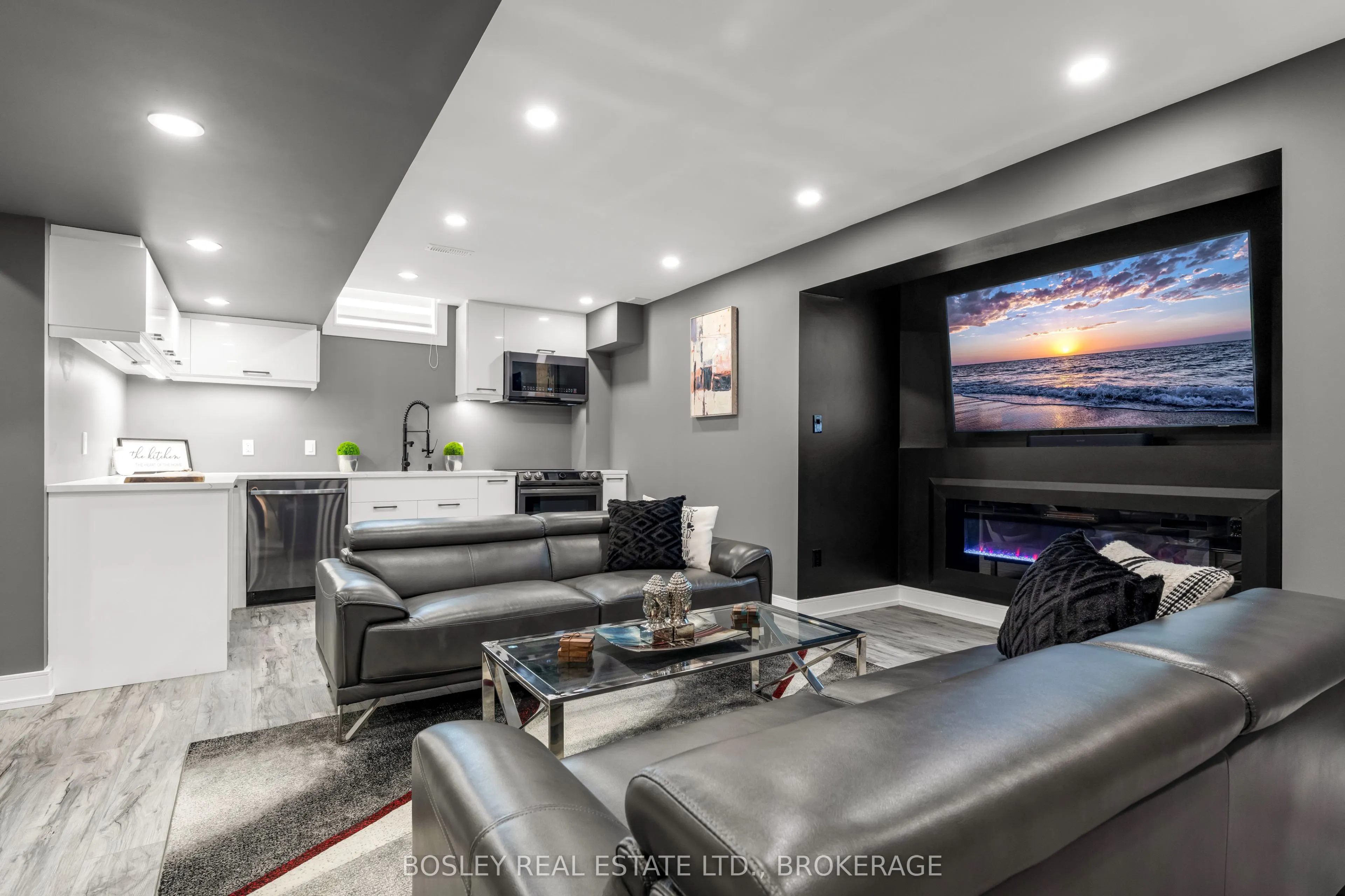 251 Shoreview Drive