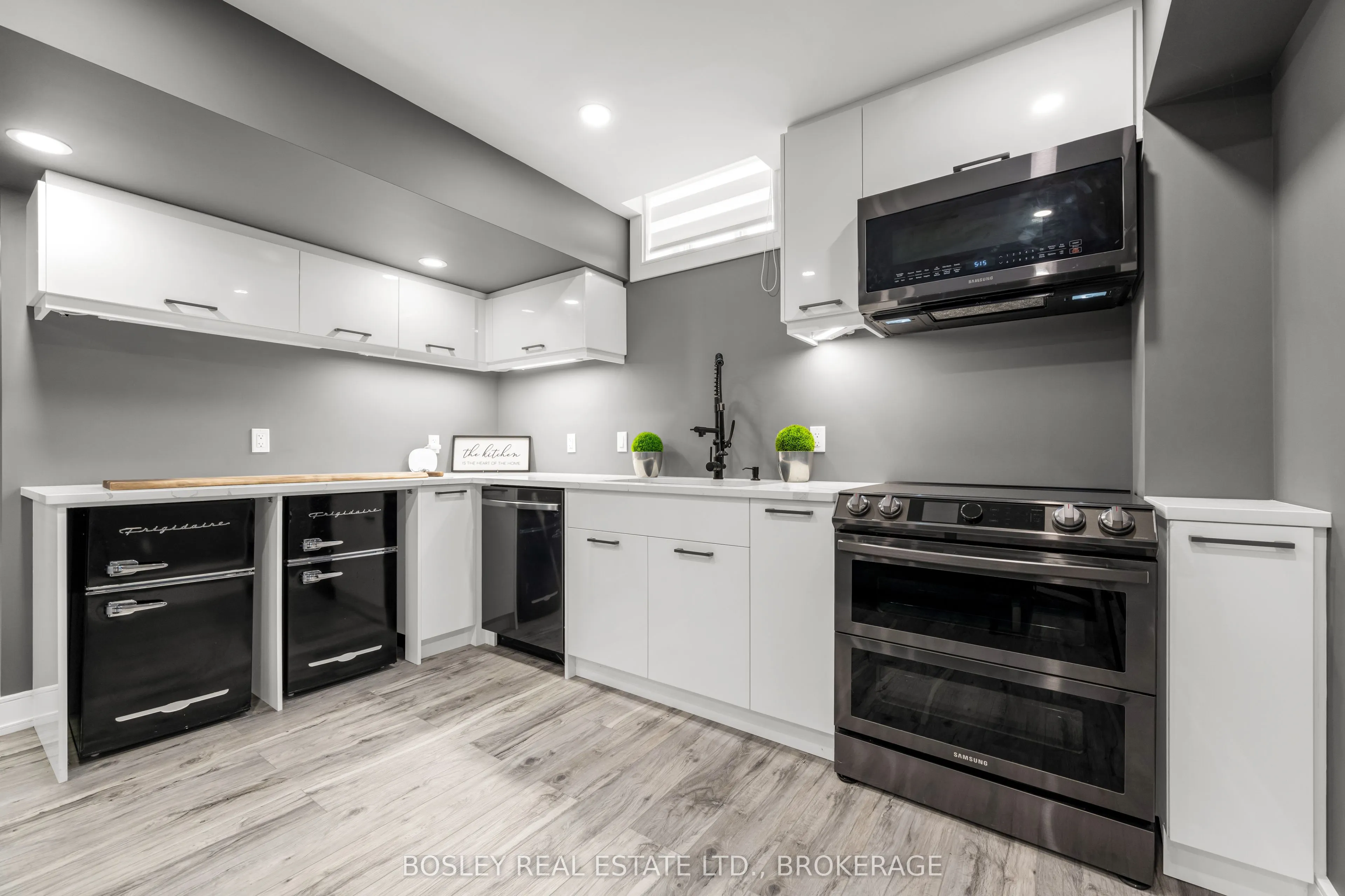 251 Shoreview Drive