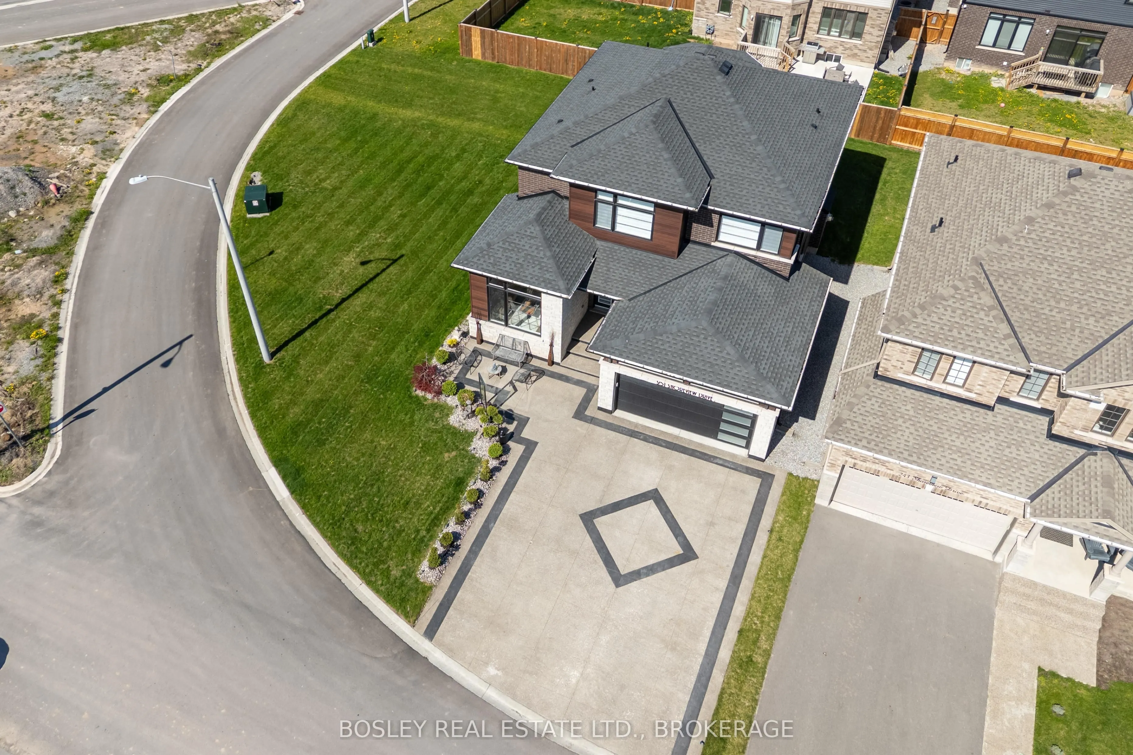 251 Shoreview Drive