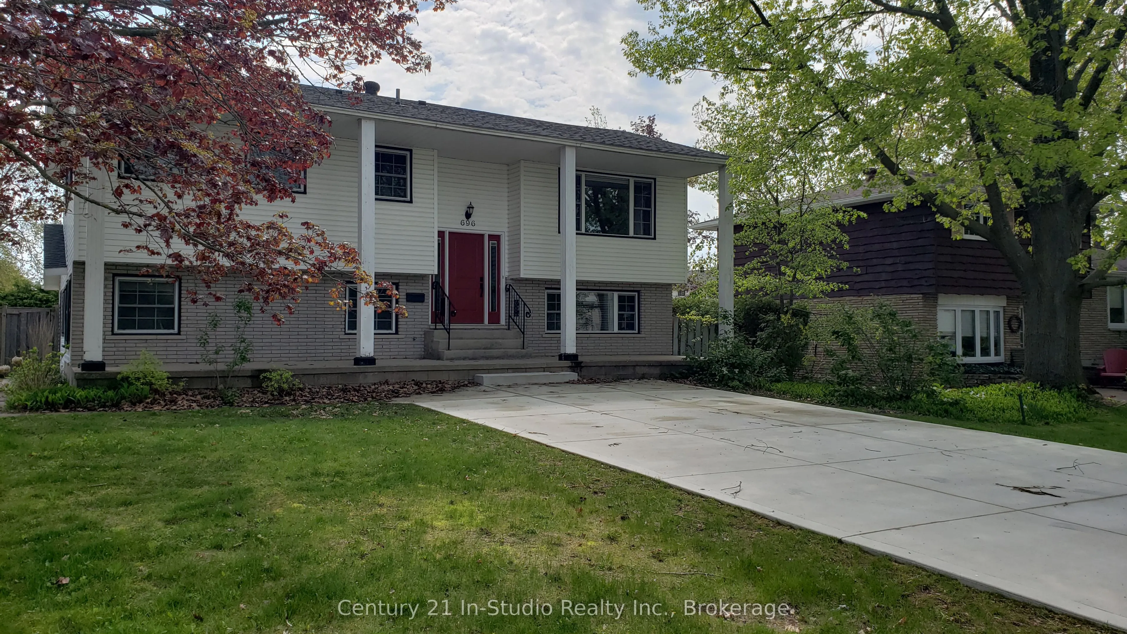 696 Christopher Drive
