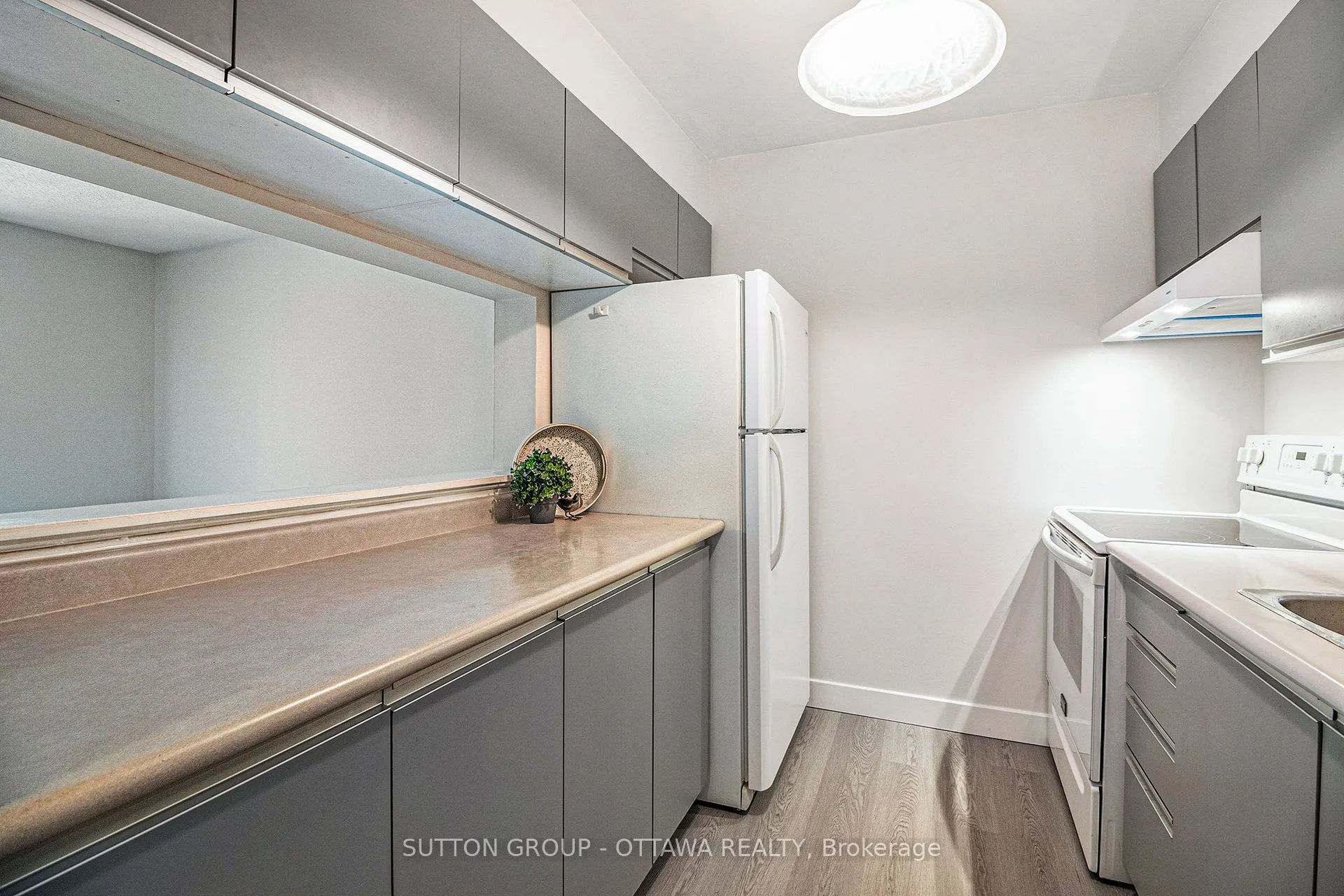 270 Brittany Drive, #314