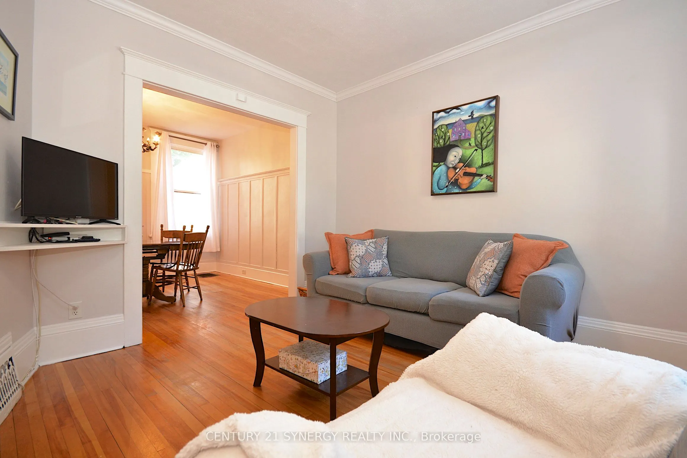 47 Roslyn Avenue