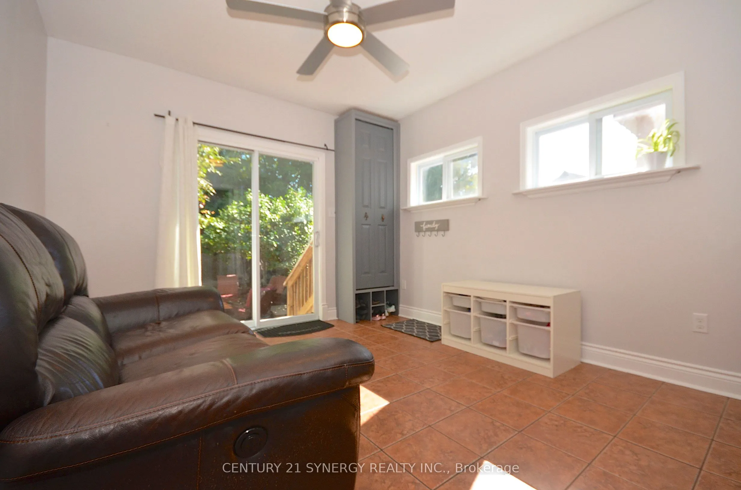 47 Roslyn Avenue