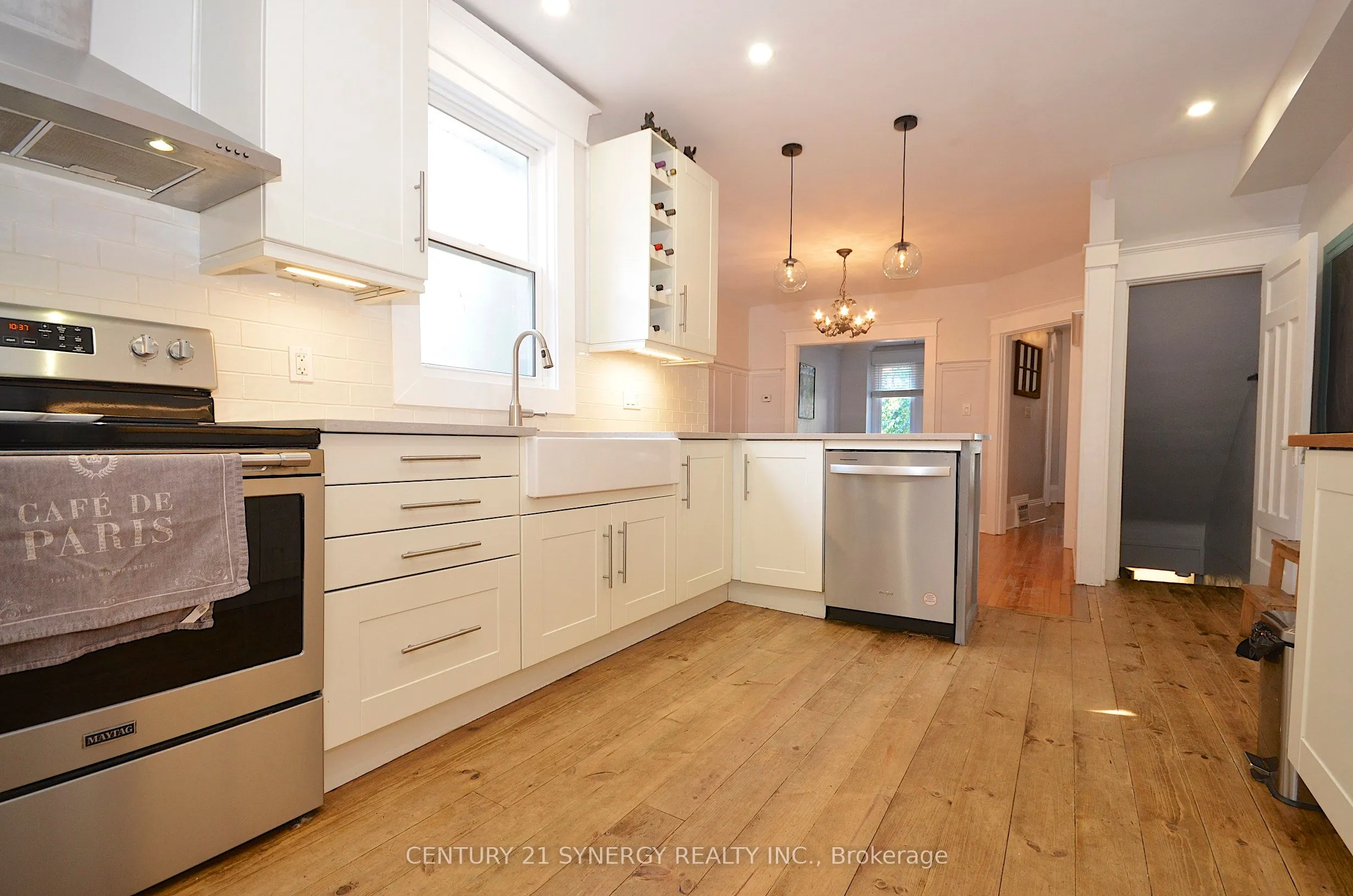 47 Roslyn Avenue
