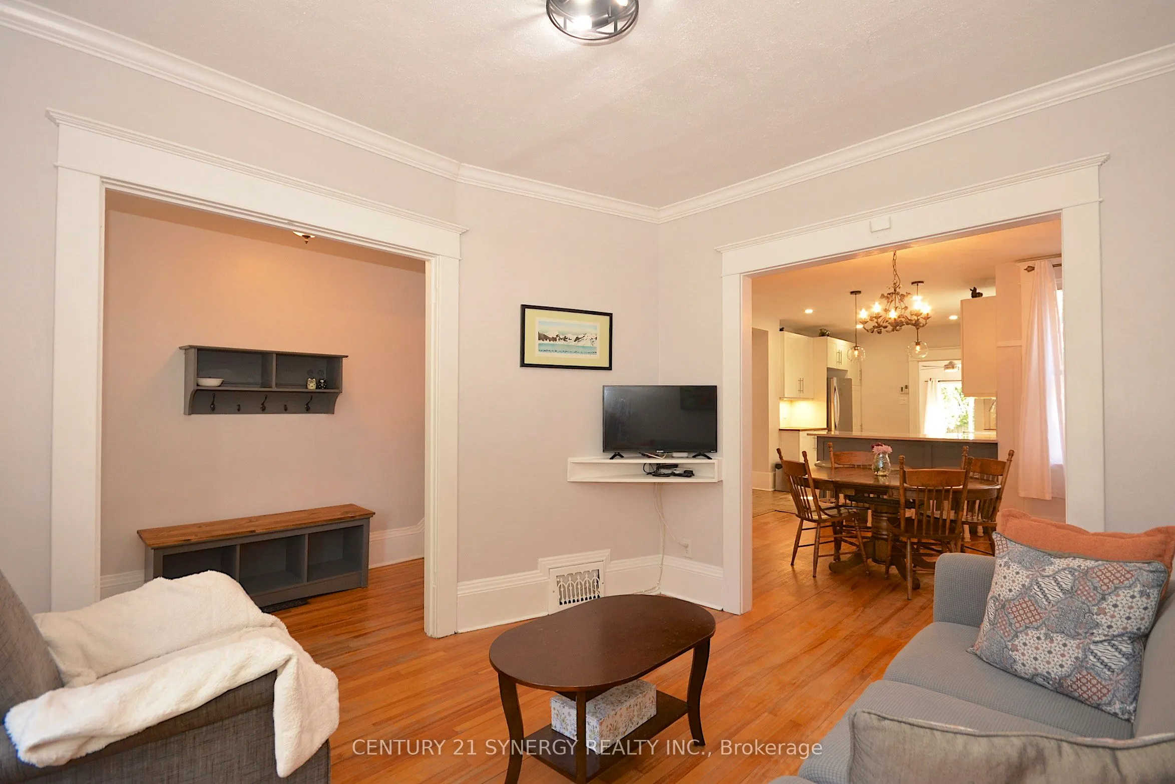 47 Roslyn Avenue