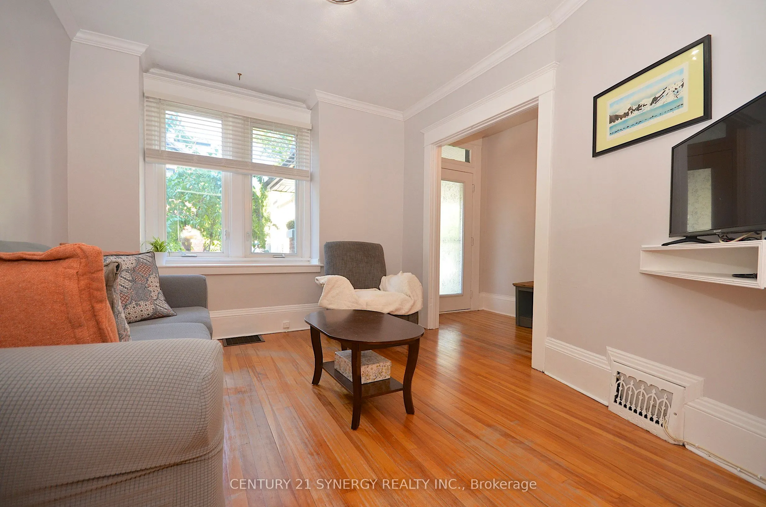47 Roslyn Avenue