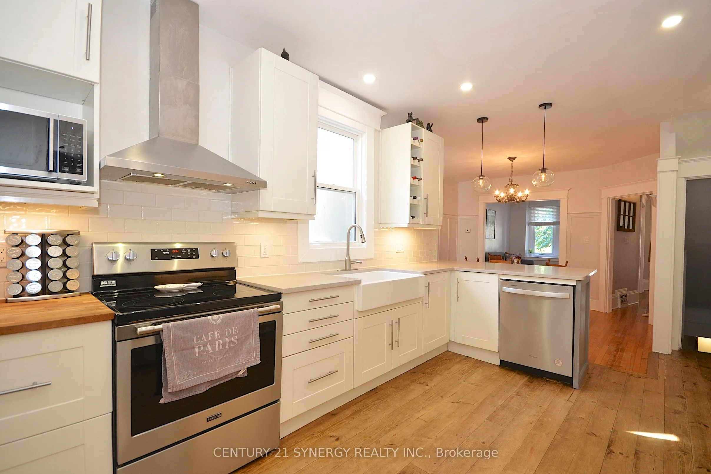 47 Roslyn Avenue