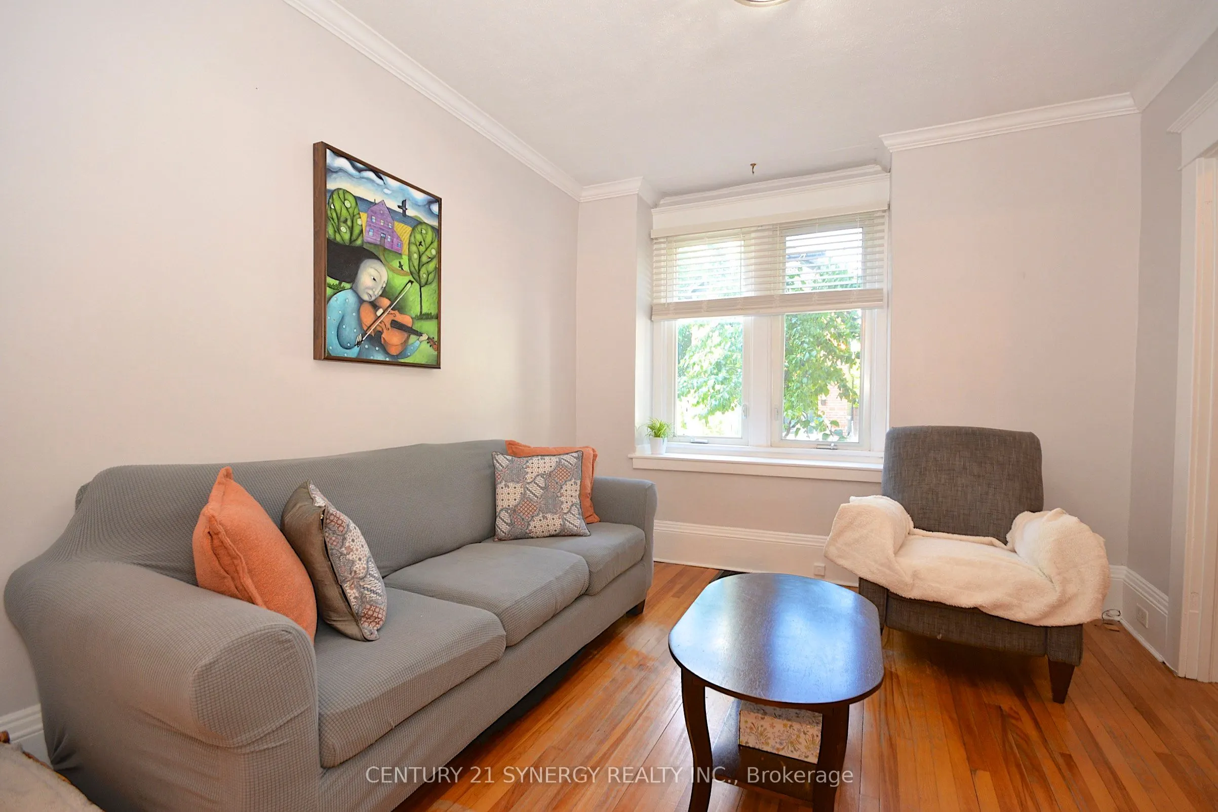 47 Roslyn Avenue