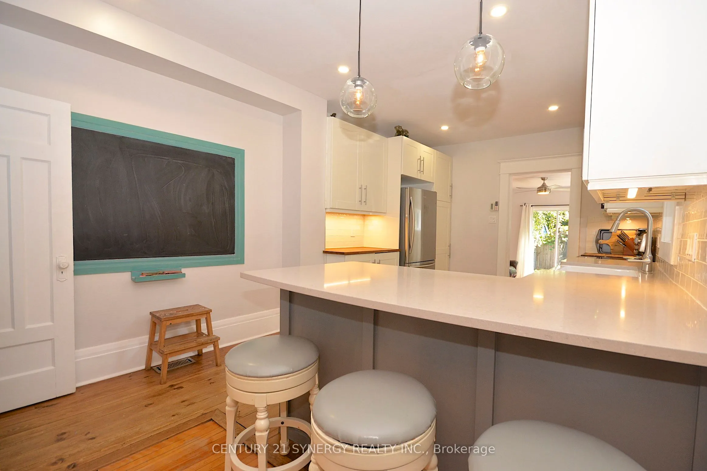 47 Roslyn Avenue