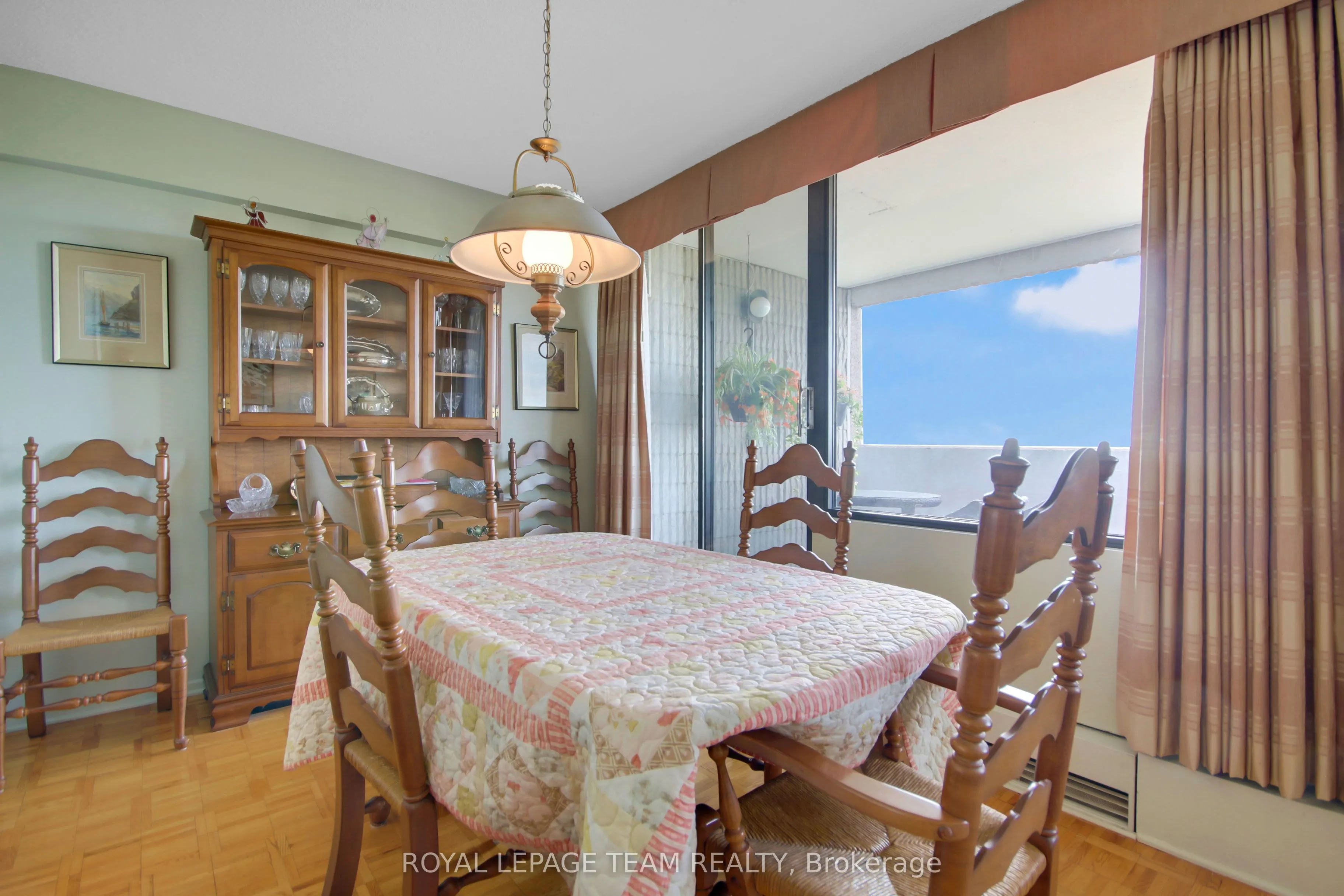 1285 Cahill Drive, #1808