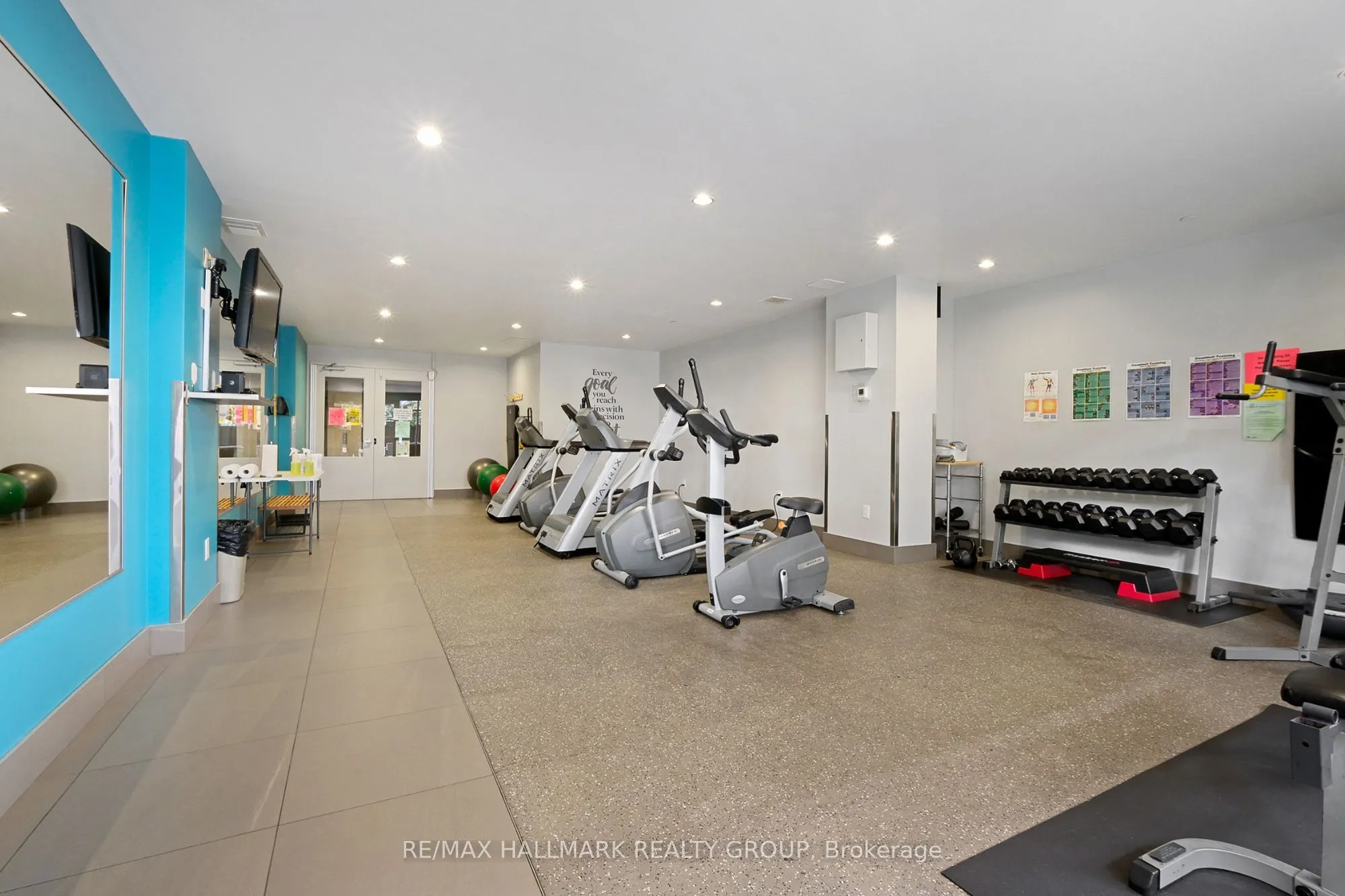 100 Champagne Avenue S, #706