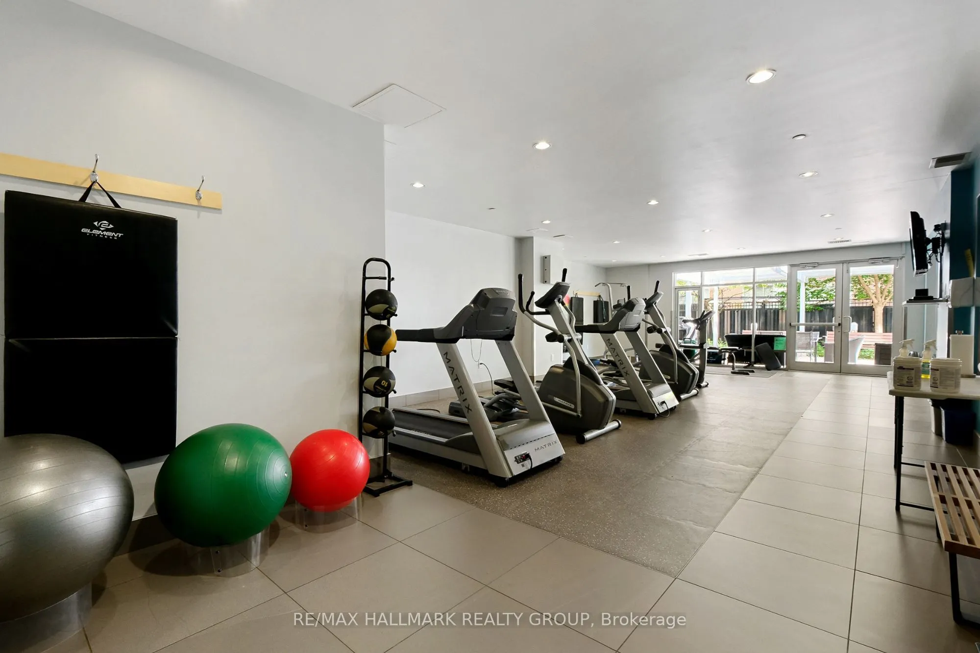 100 Champagne Avenue S, #706