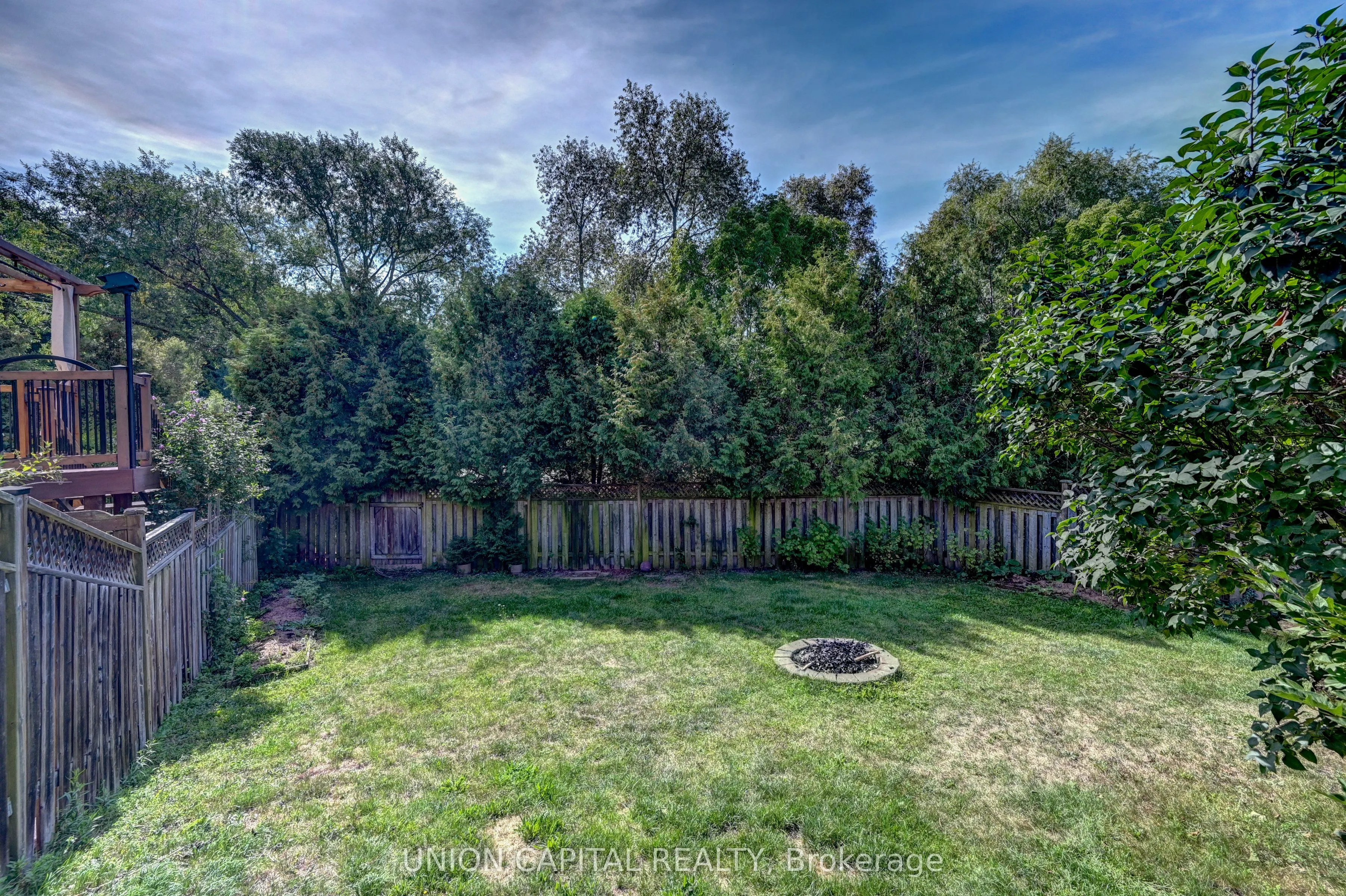15 Wisteria Court