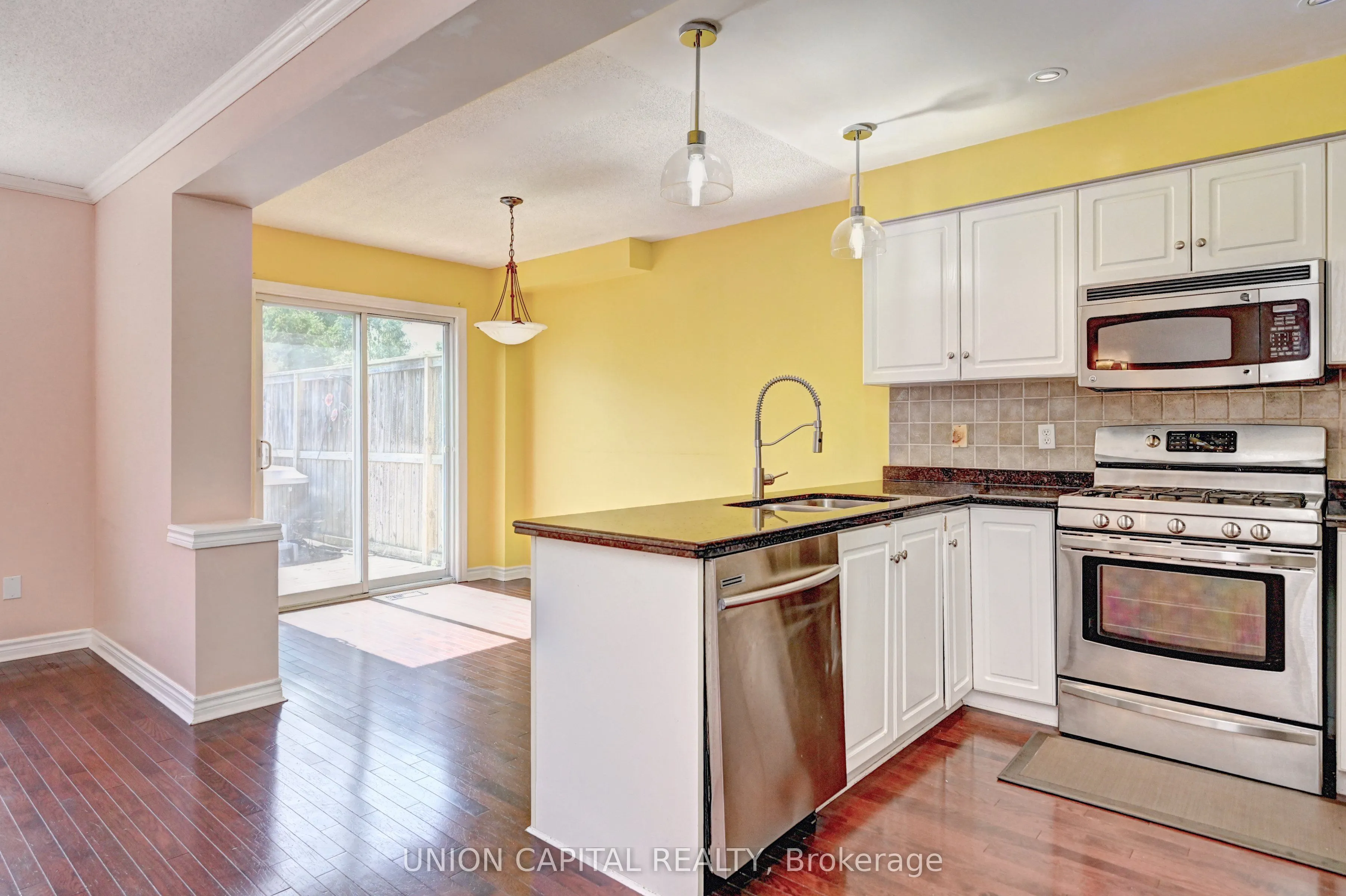 15 Wisteria Court