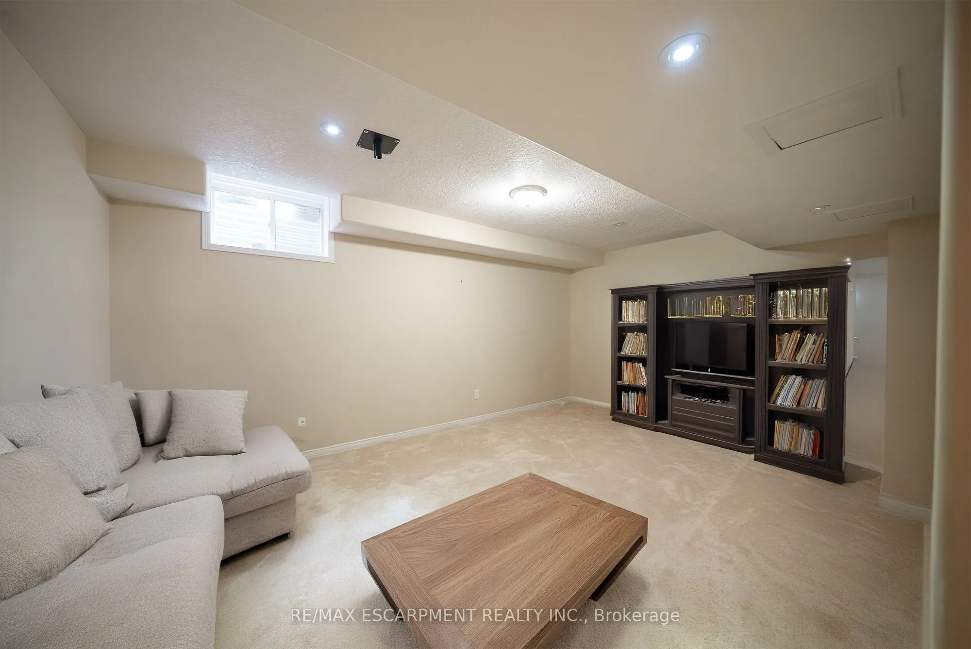 12 Gaydon Way