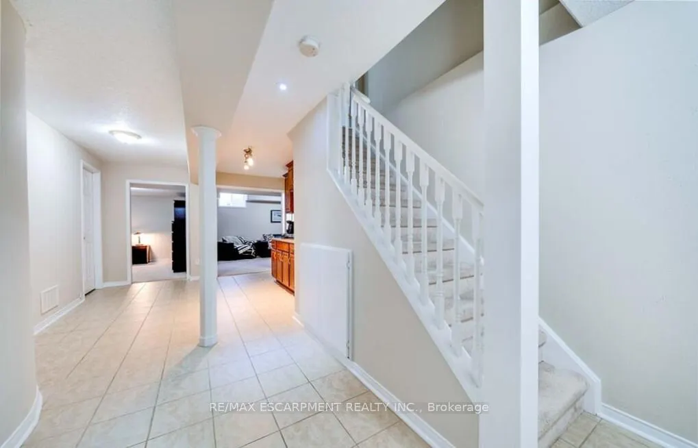 12 Gaydon Way