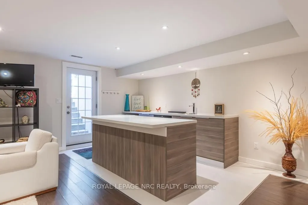 11 Abbey Avenue