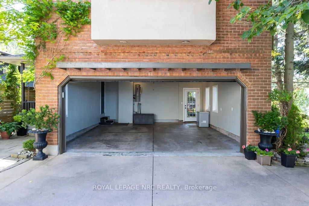 11 Abbey Avenue