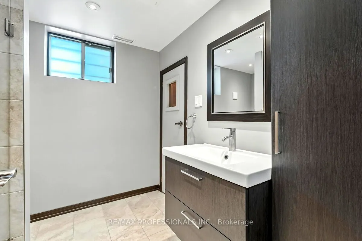 236 East 21st Street