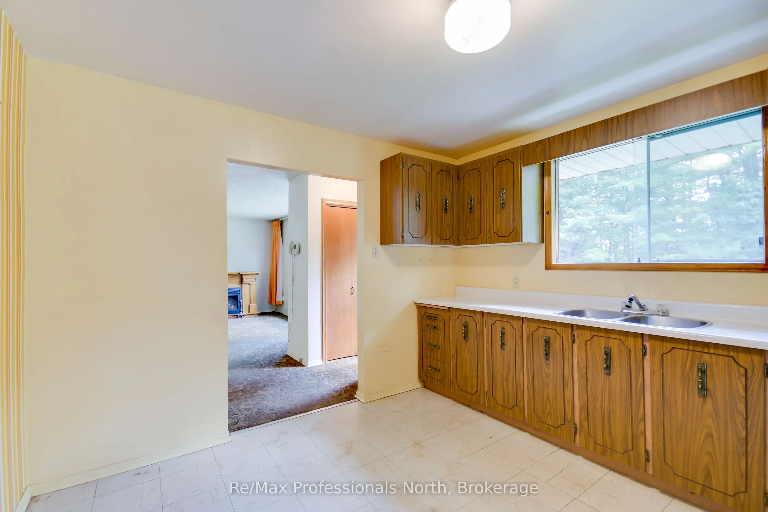 9 Macnaughtan Court