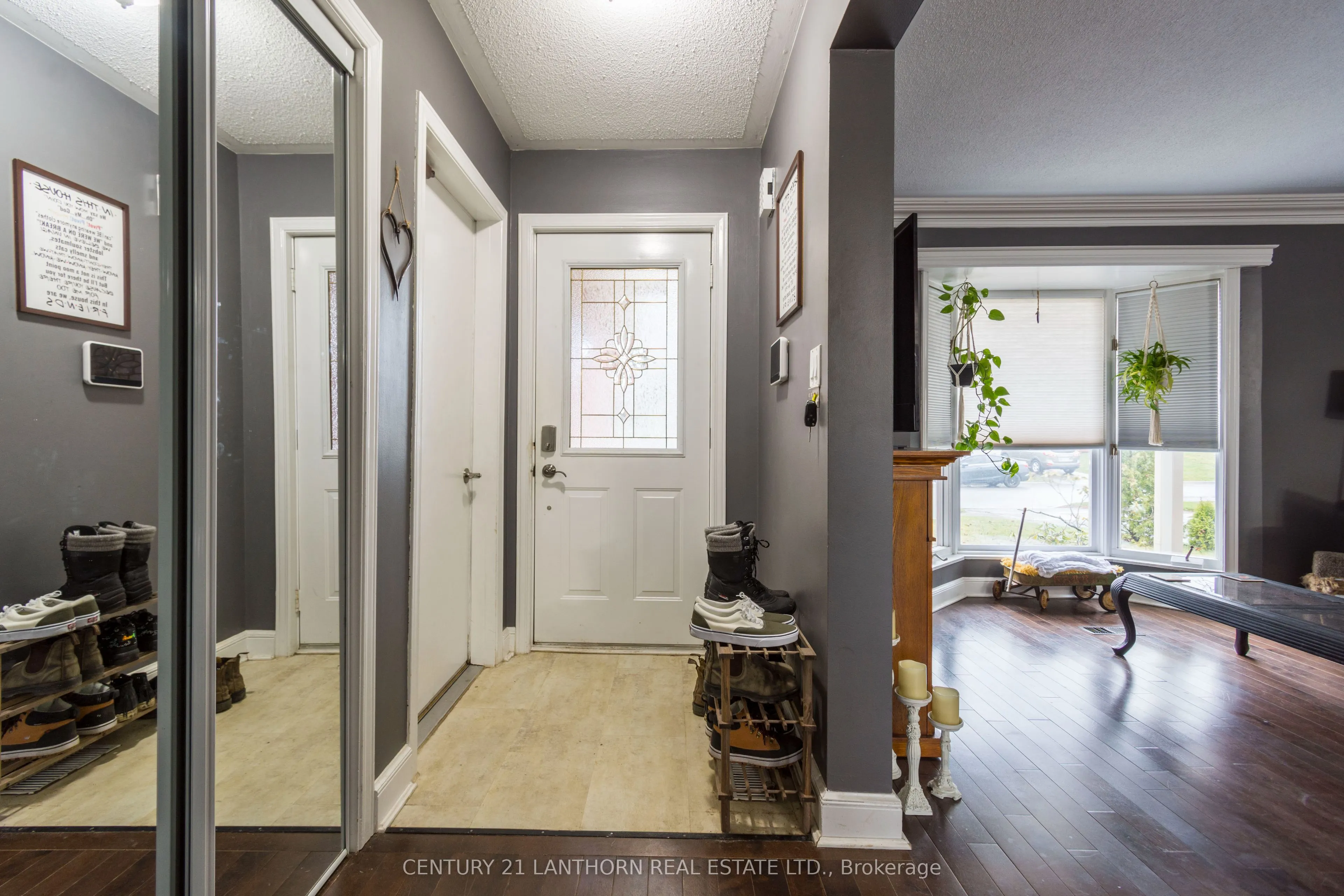 19 Bogart Crescent