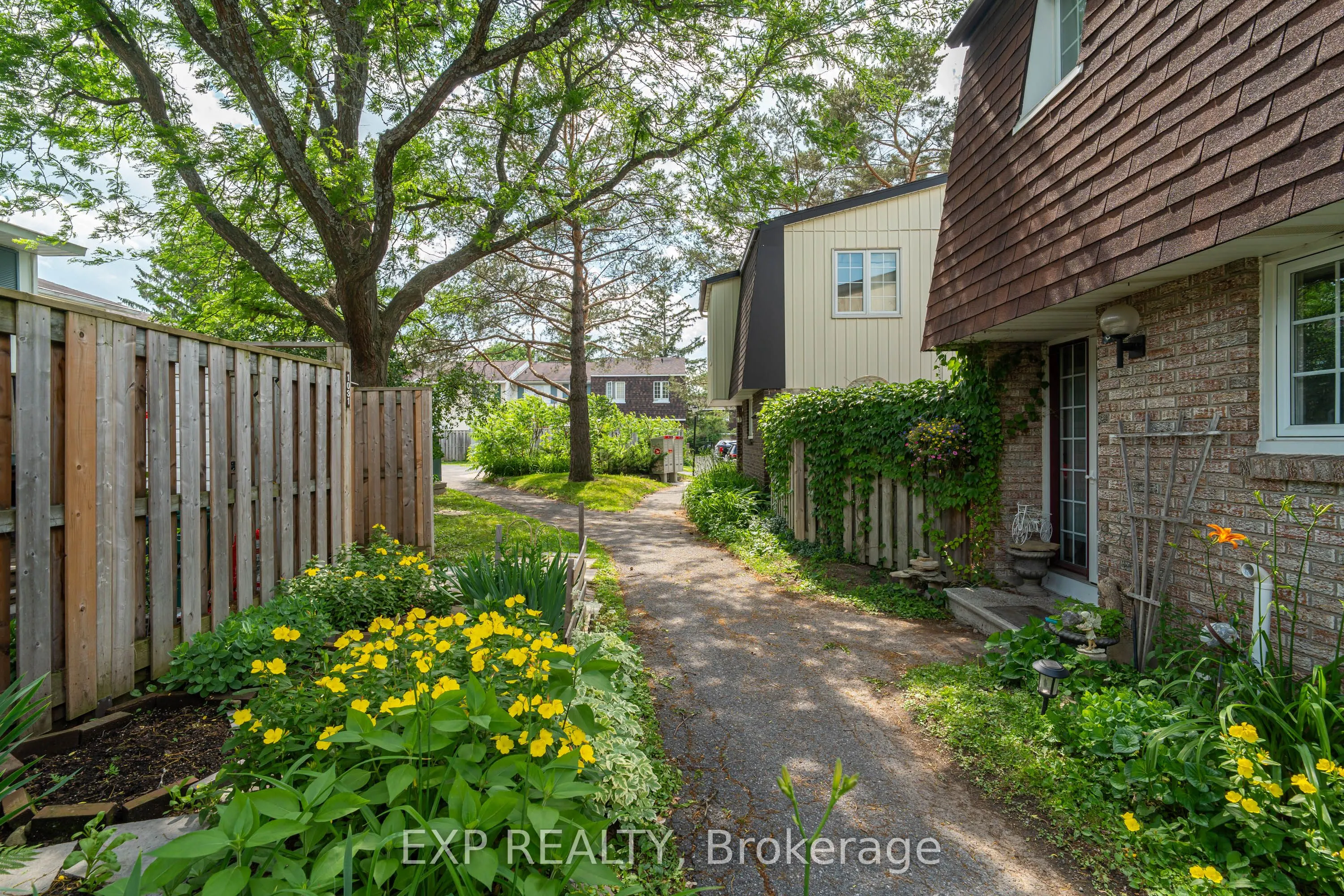 1029 Meadowlands Drive, #65