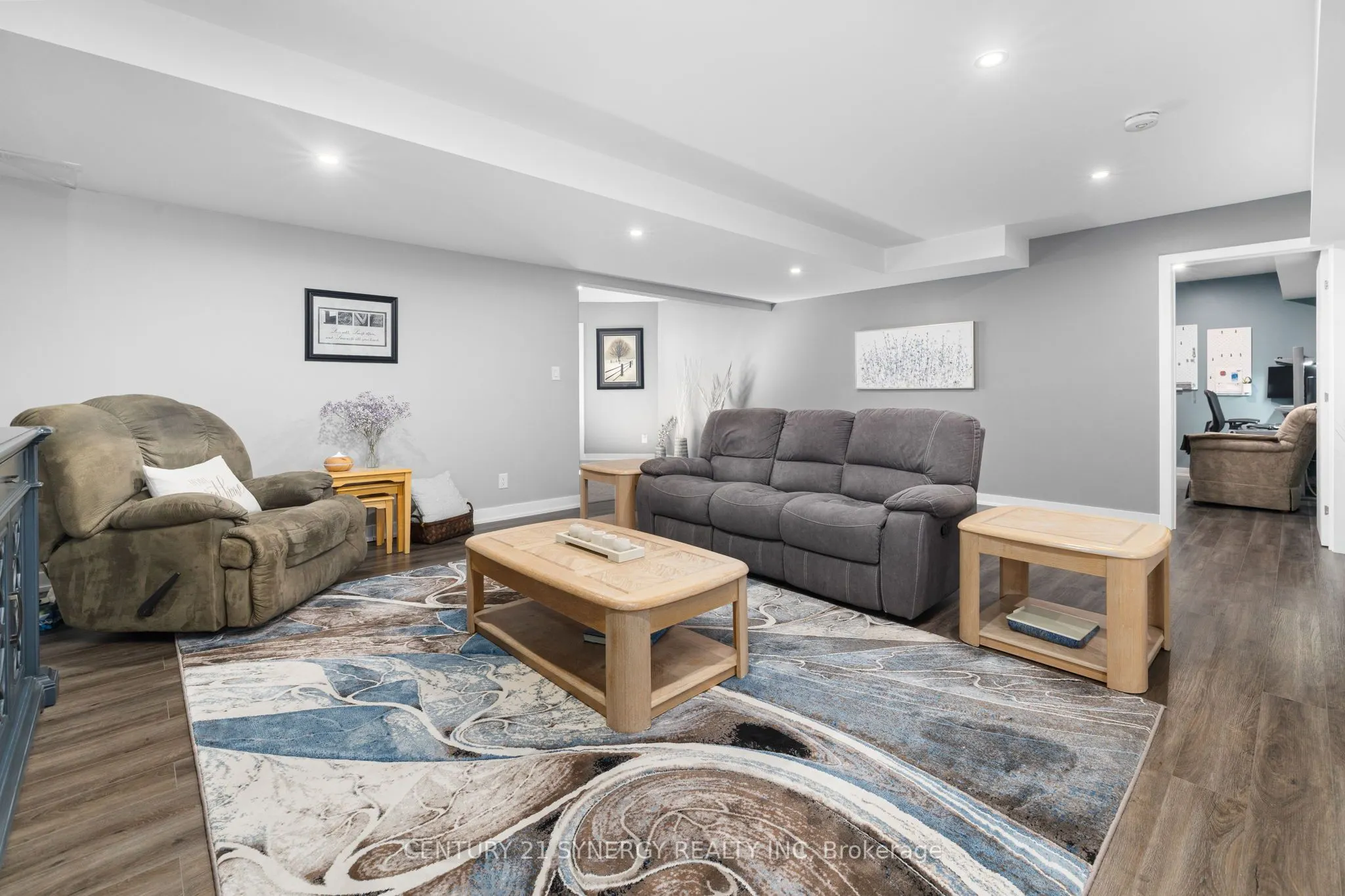 1281 Georges Vanier Drive N