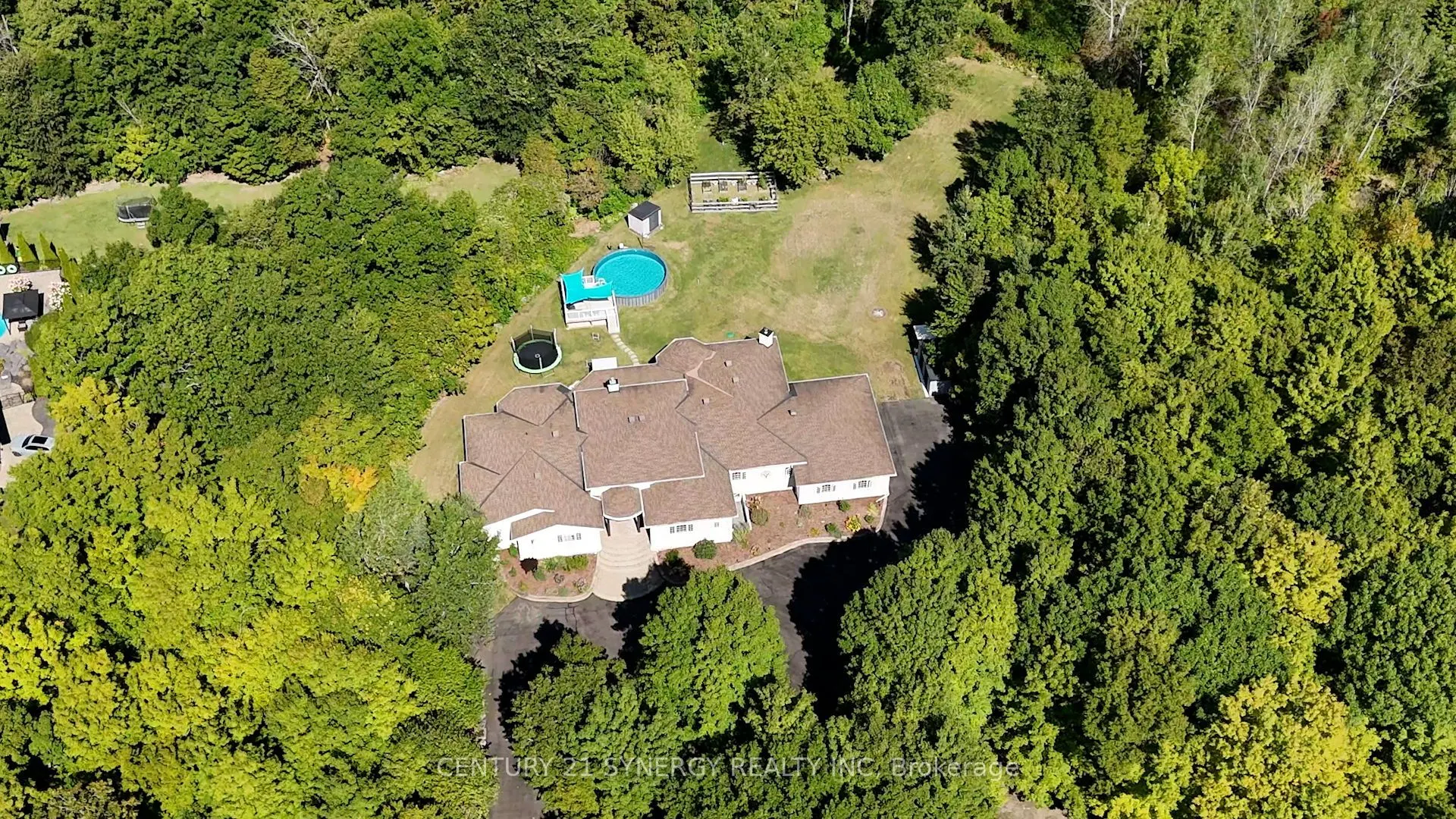 1281 Georges Vanier Drive N