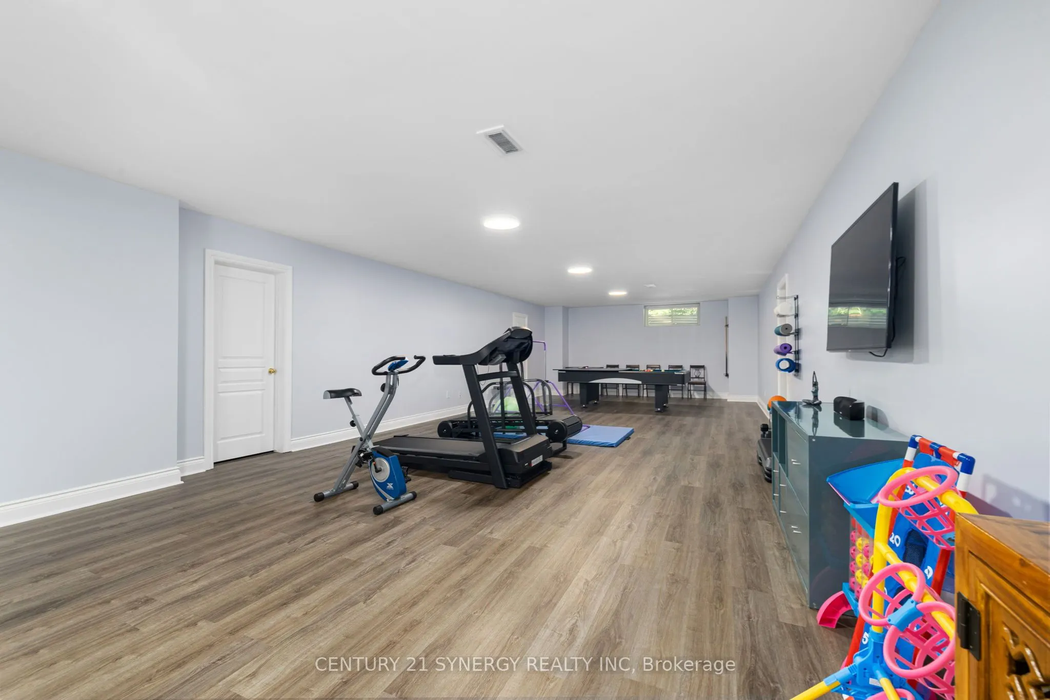 1281 Georges Vanier Drive N