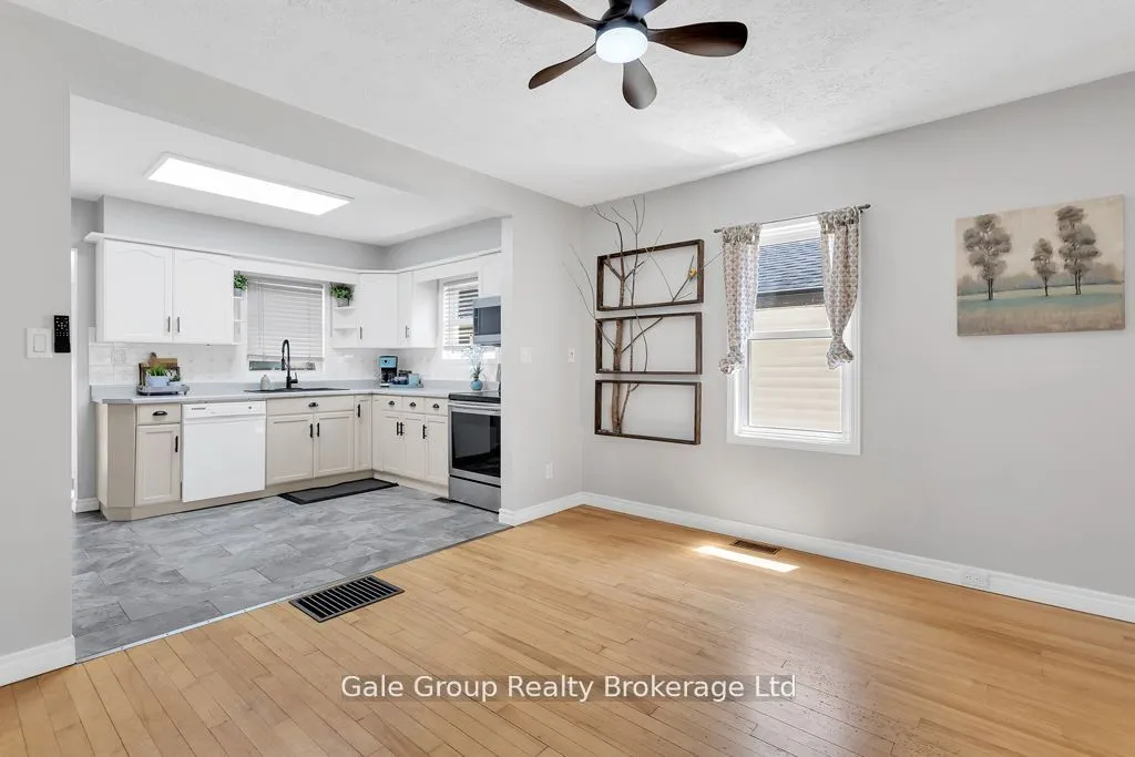 253 John Street N