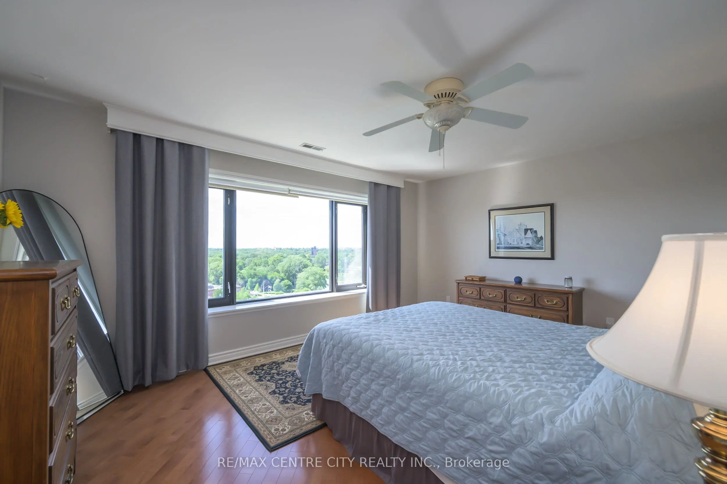 19 King Street, #1102