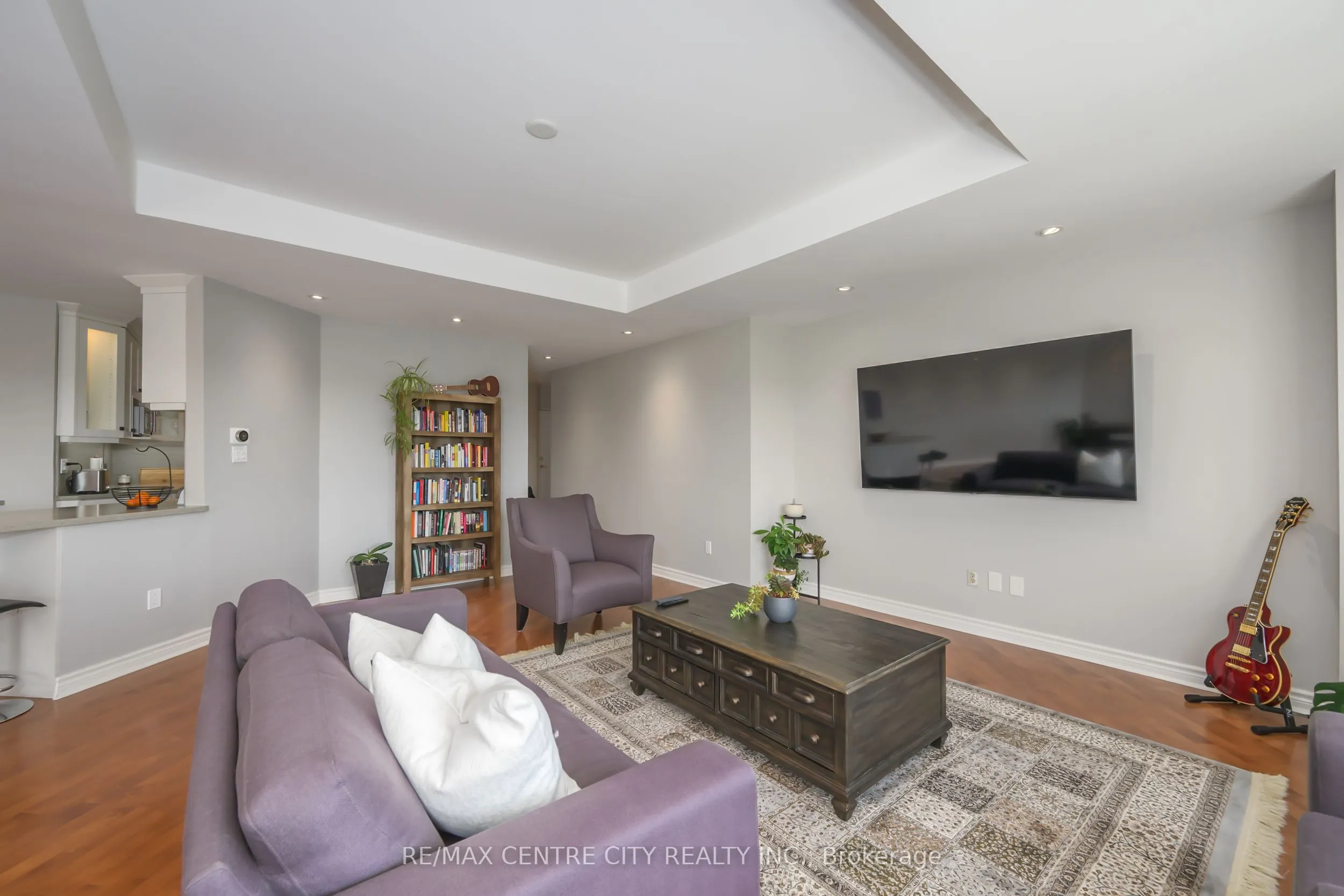 19 King Street, #1102