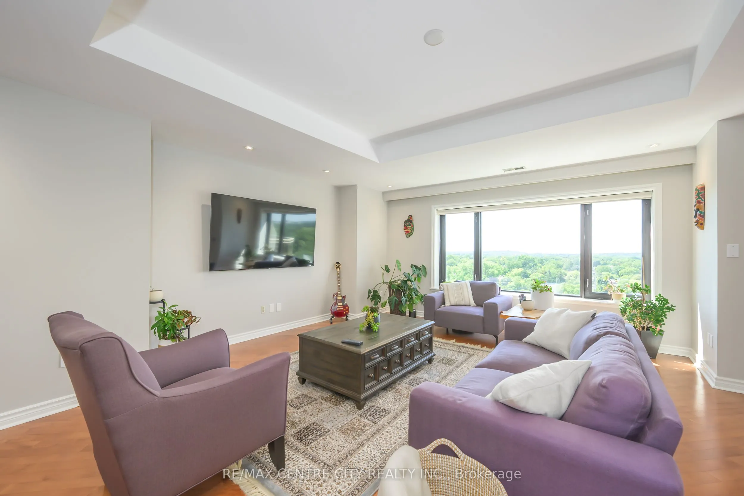 19 King Street, #1102