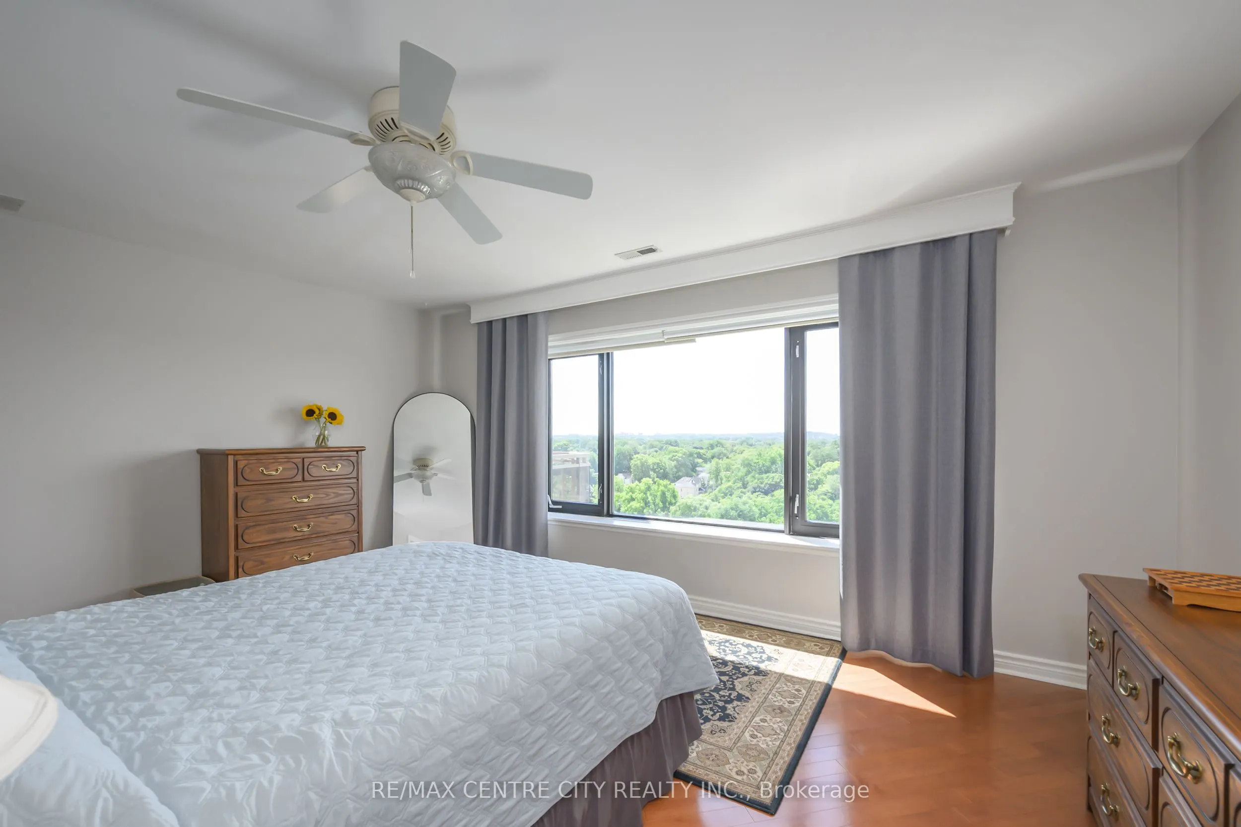 19 King Street, #1102