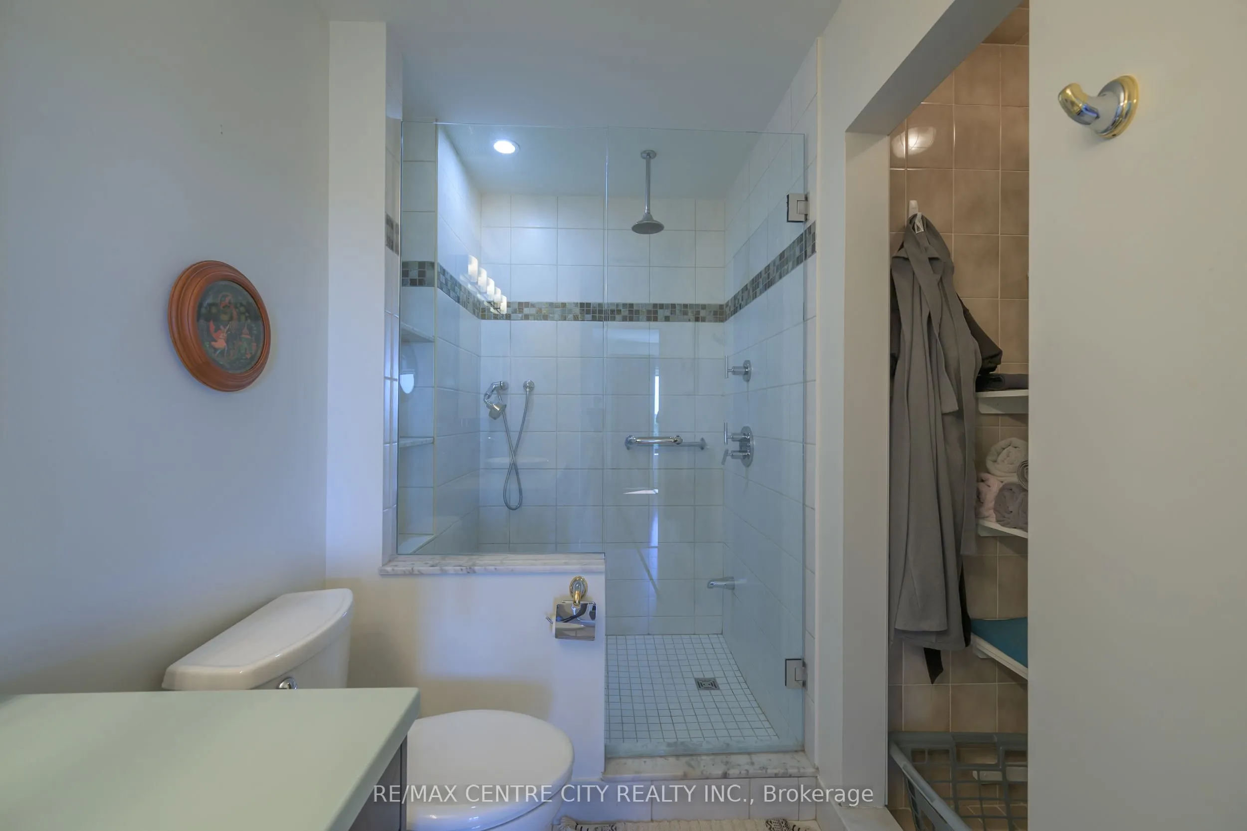 19 King Street, #1102