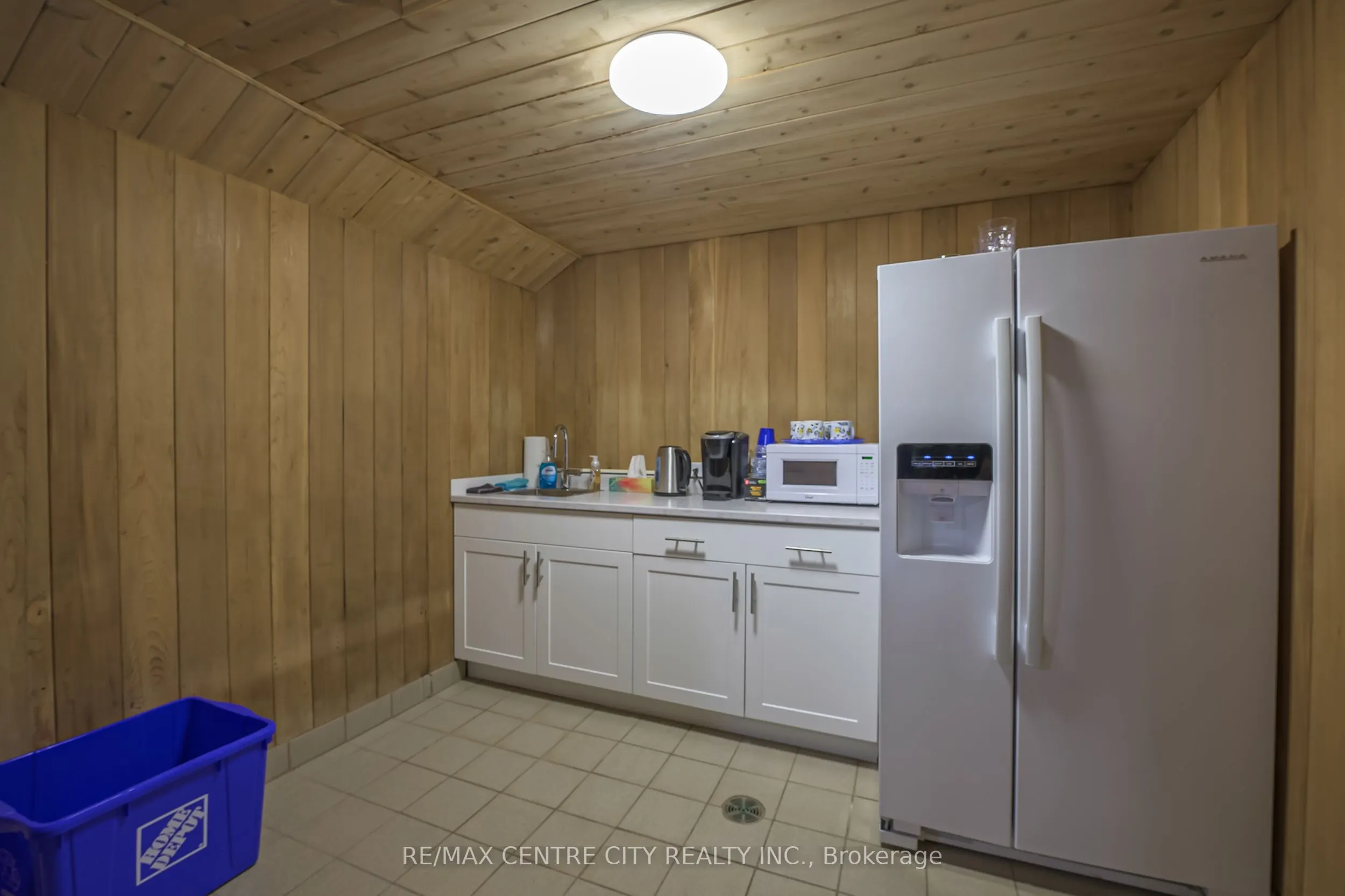 19 King Street, #1102