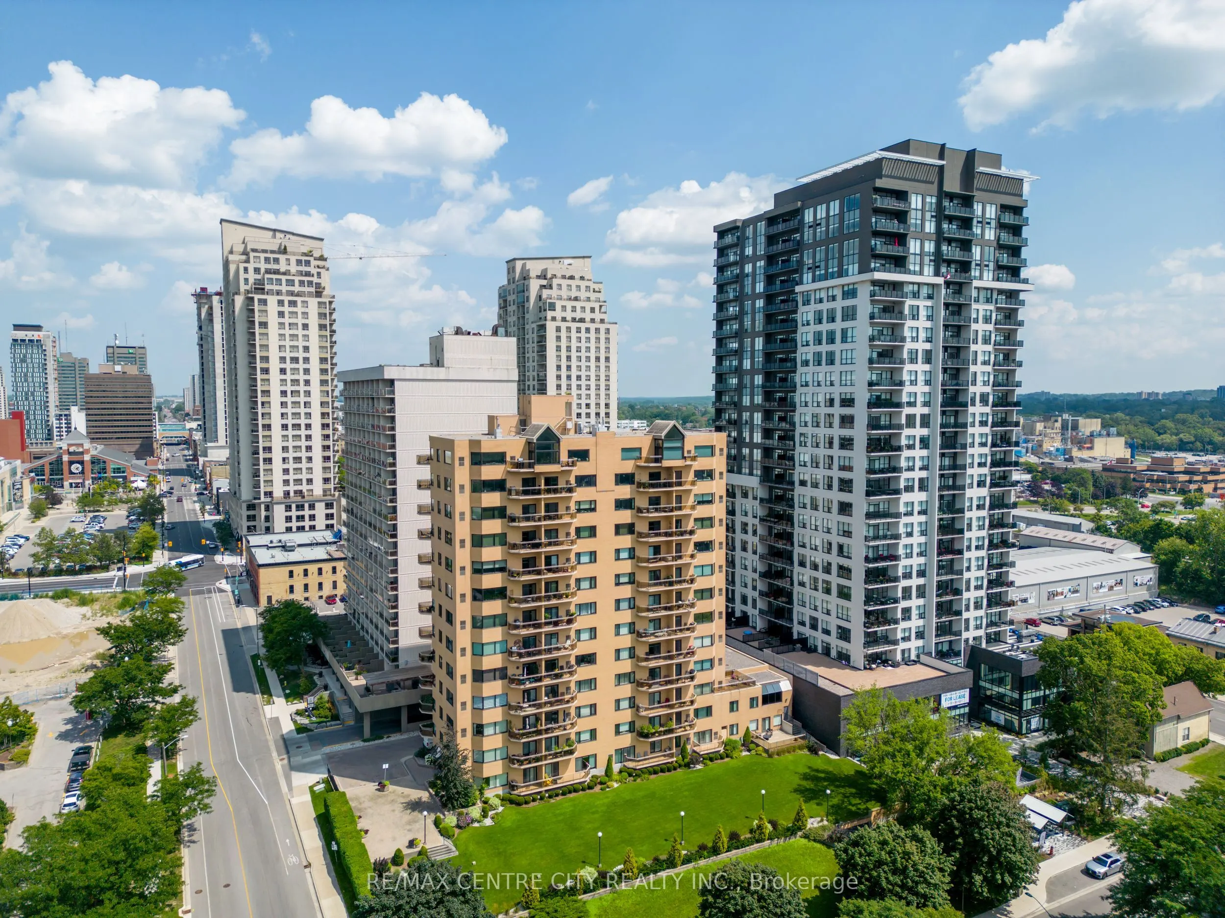 19 King Street, #1102