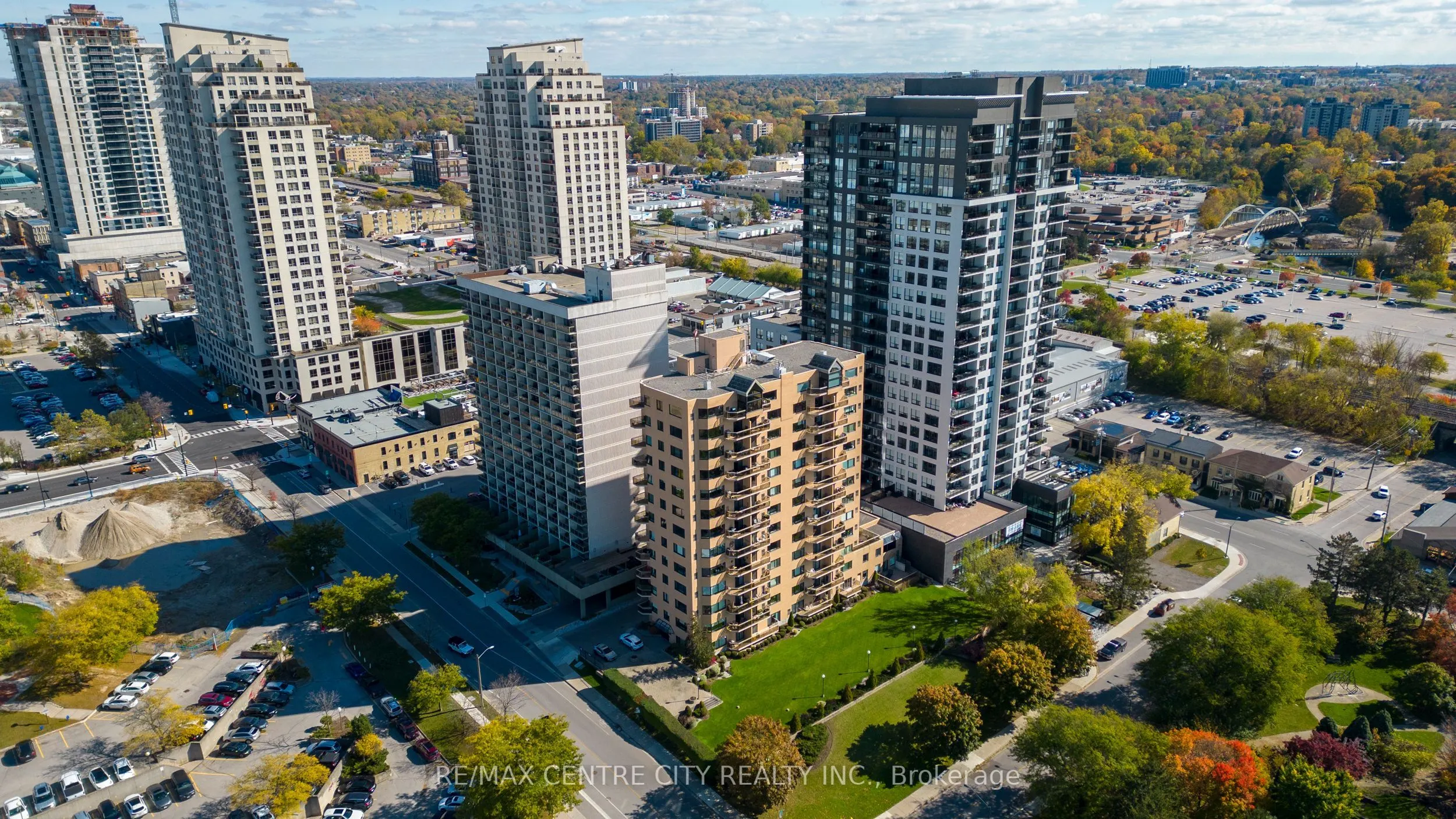 19 King Street, #1102