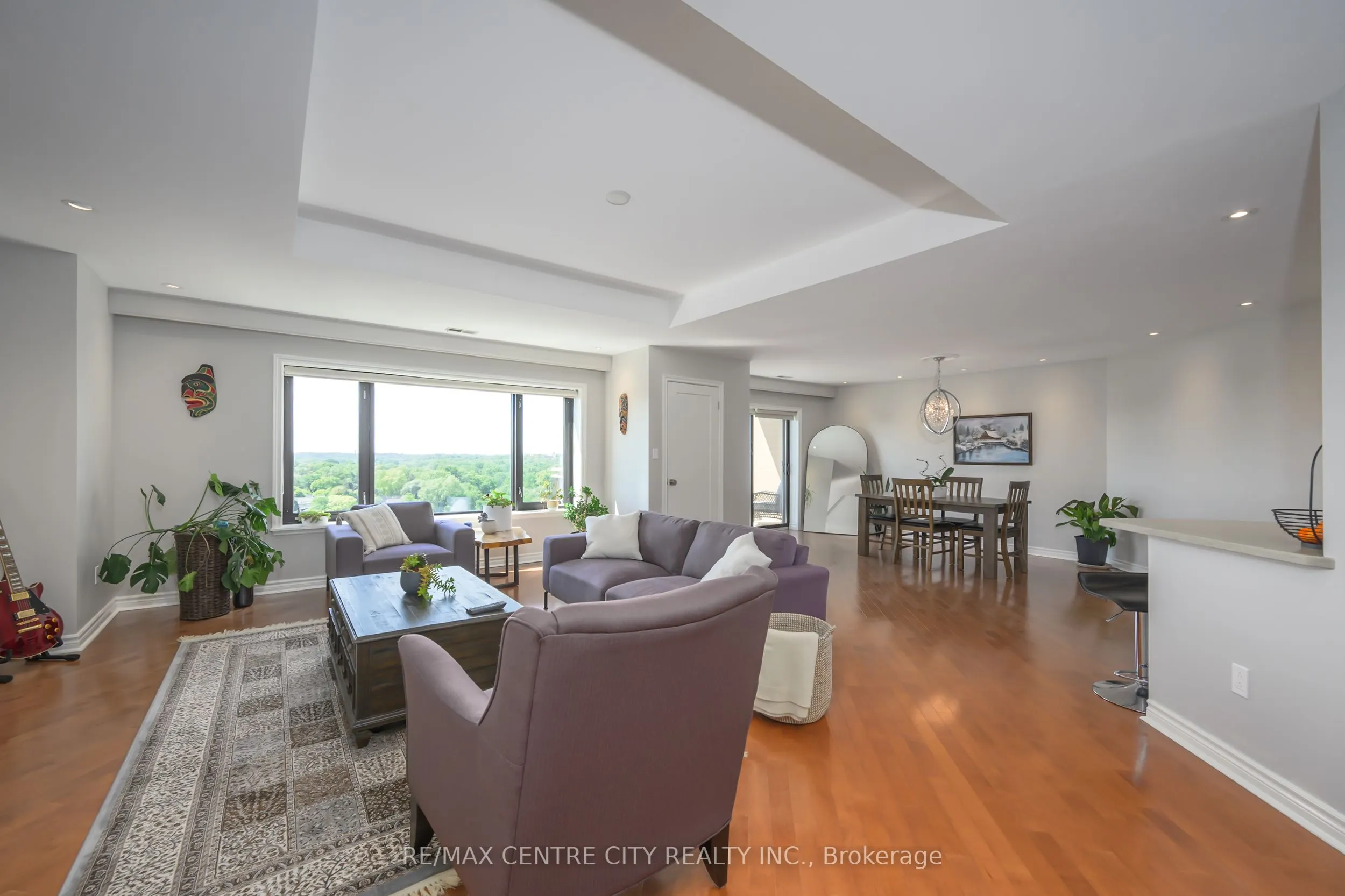19 King Street, #1102