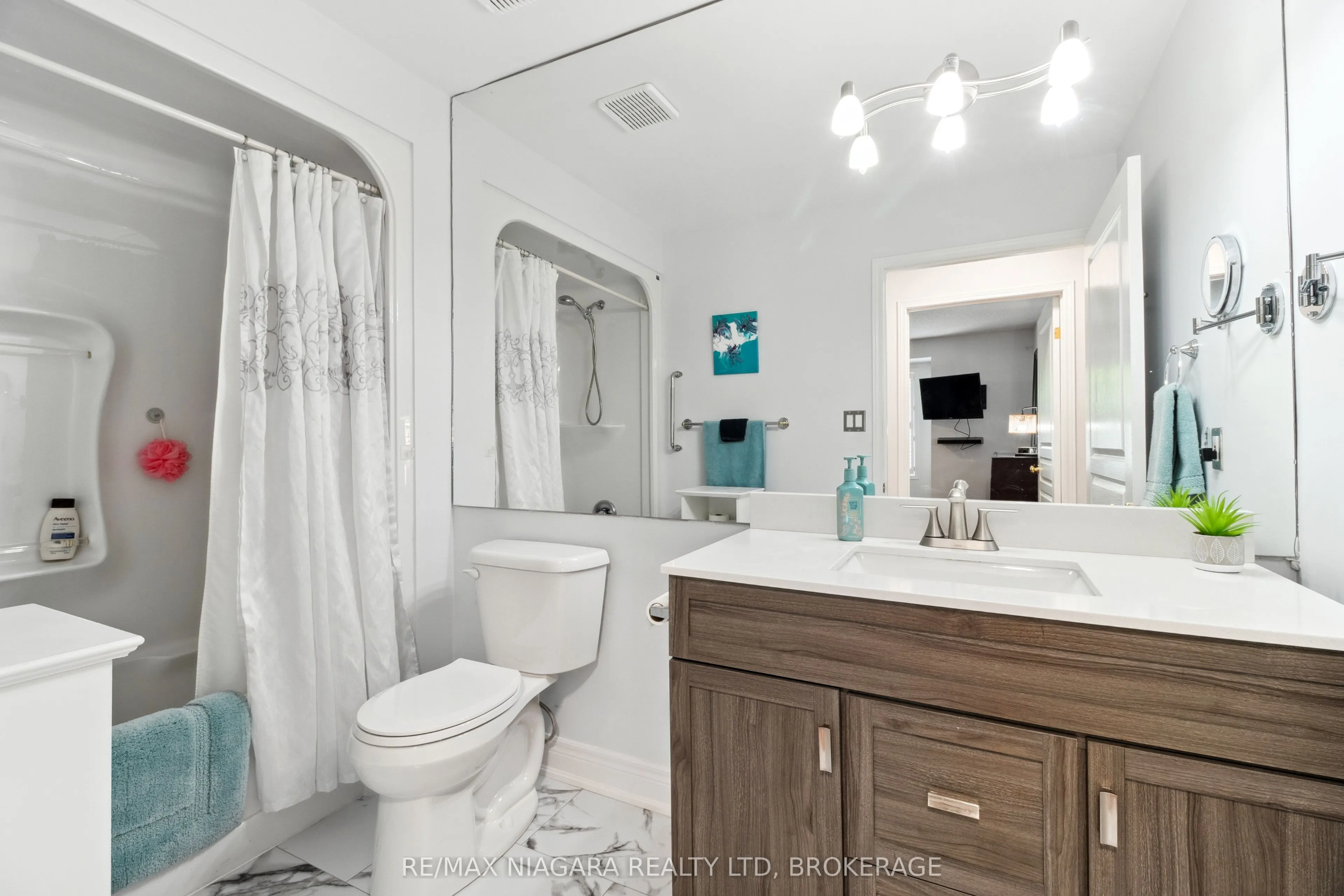2684 Mewburn Road, #17