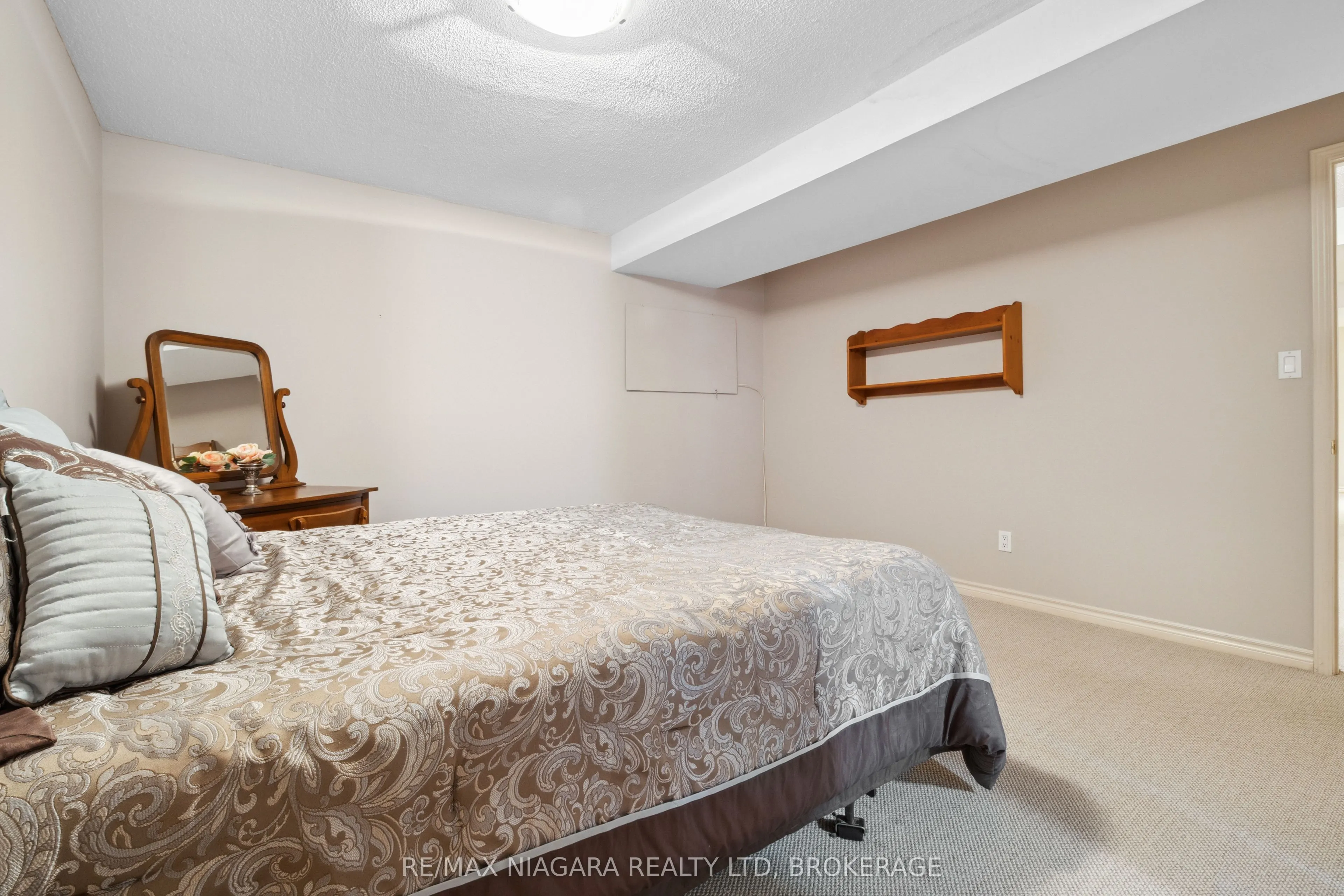 2684 Mewburn Road, #17