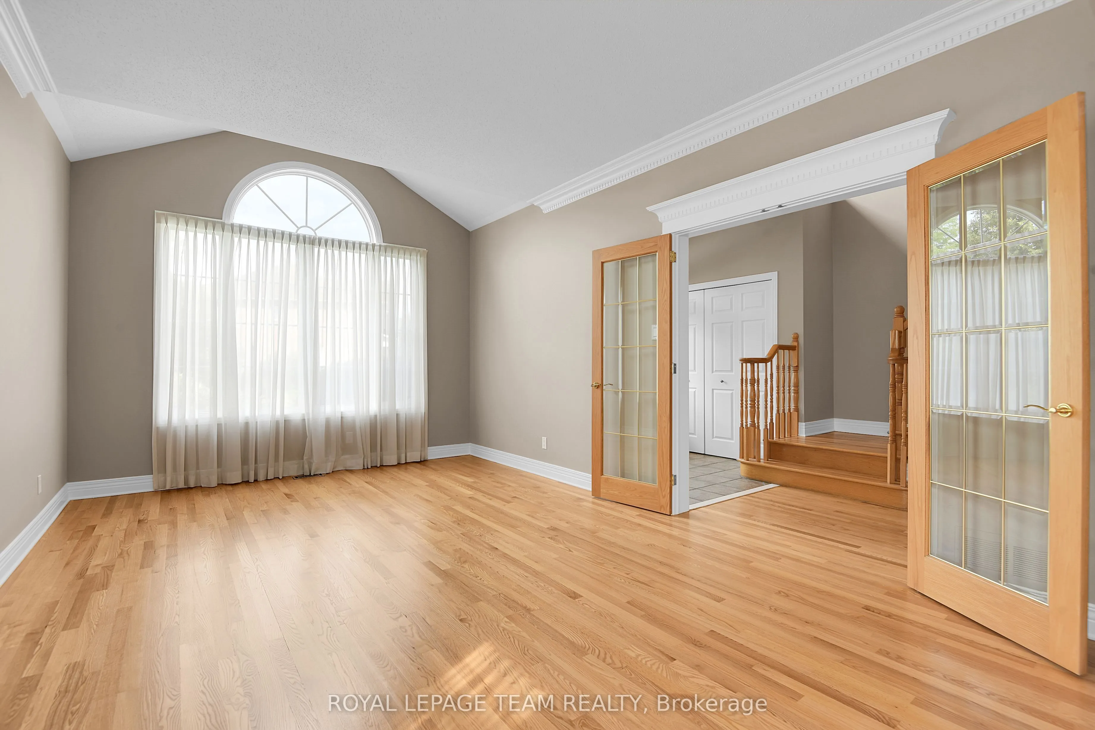 33 Northgate Street S
